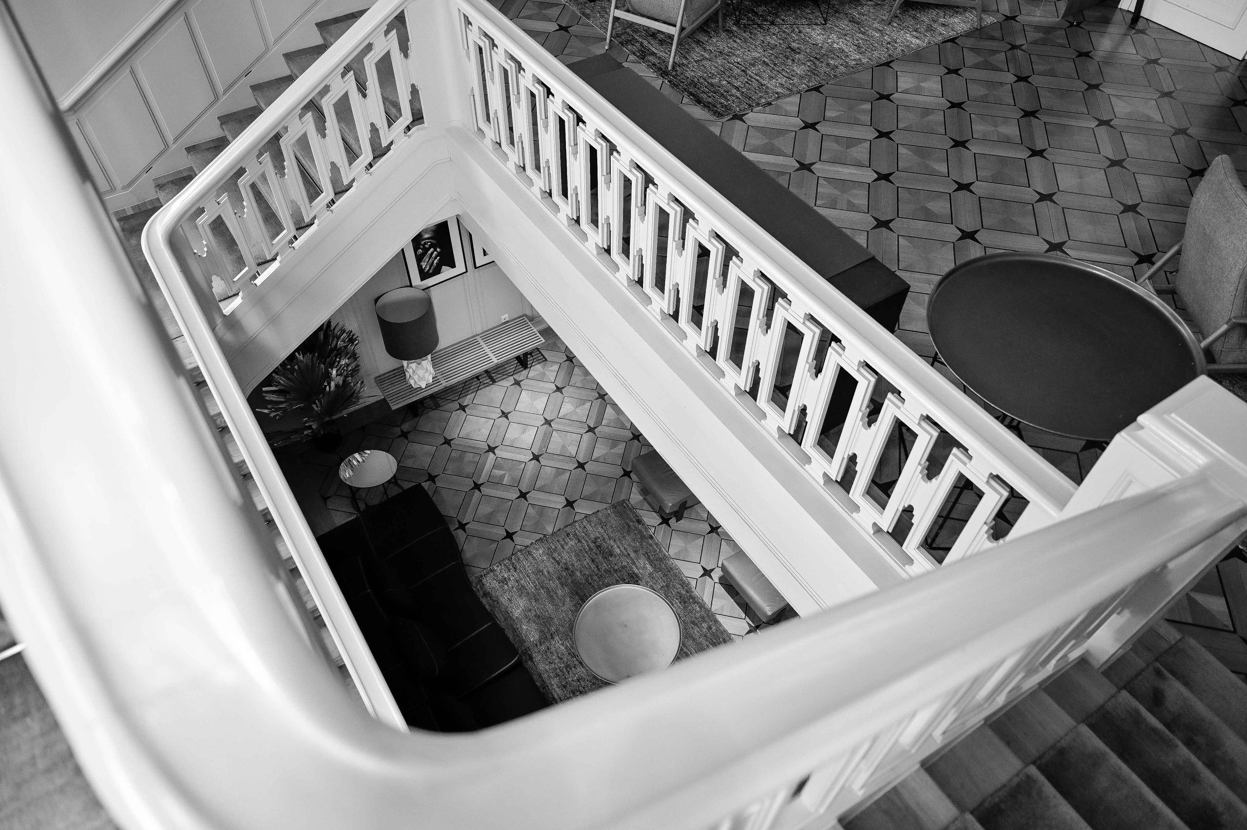 Treppe und Interior im Das Stue Hotel Berlin – Architekturfotografie