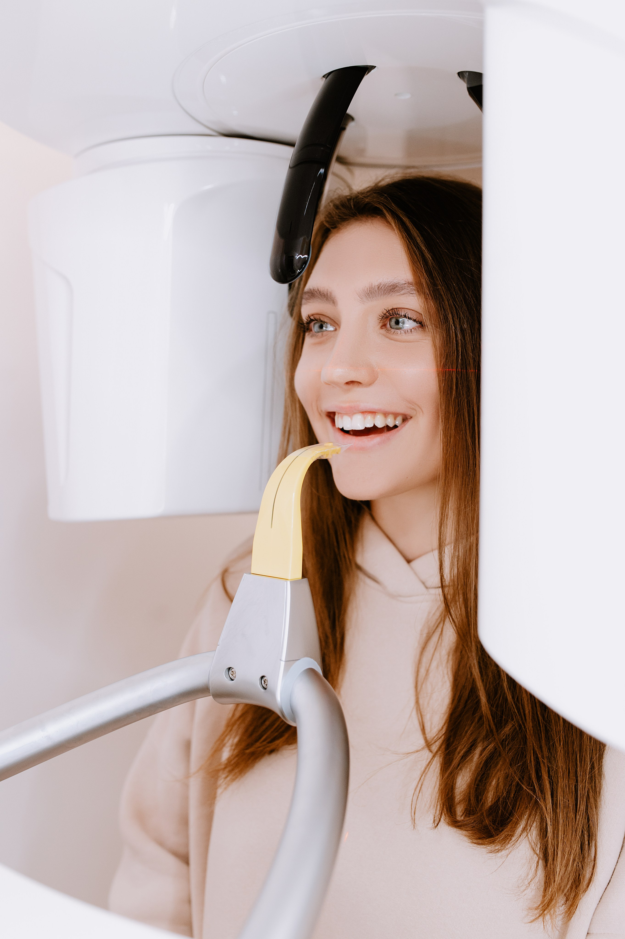 EDClinic dentistry in Prague. ANNA-MARIA PHOTO CONTENT CREATOR — фотограф, эстет, художник и визуальный эксперт в Instagram, работающий в Праге