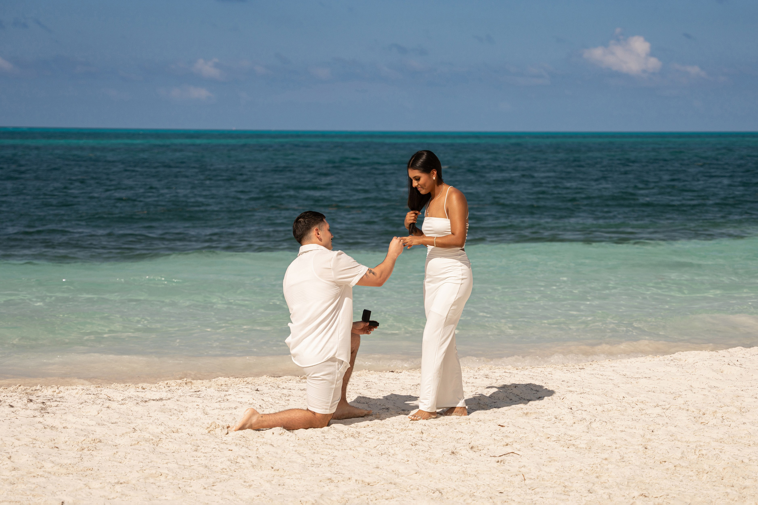 Oceanfront proposal session in Tulum