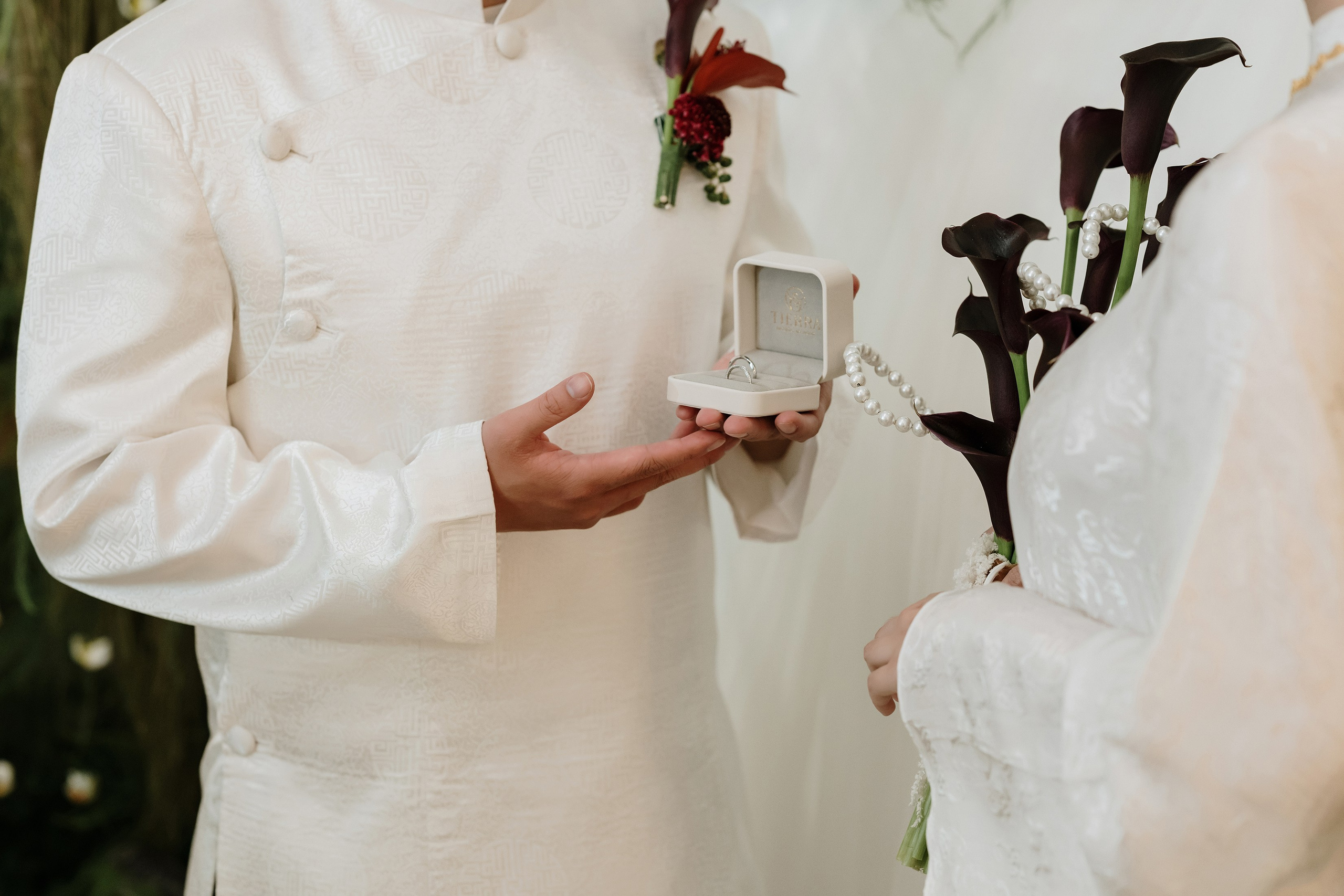 Engagement | NHI + LUAN & LINH + QUY. Saigon Wedding Present | Art Beyond Moments