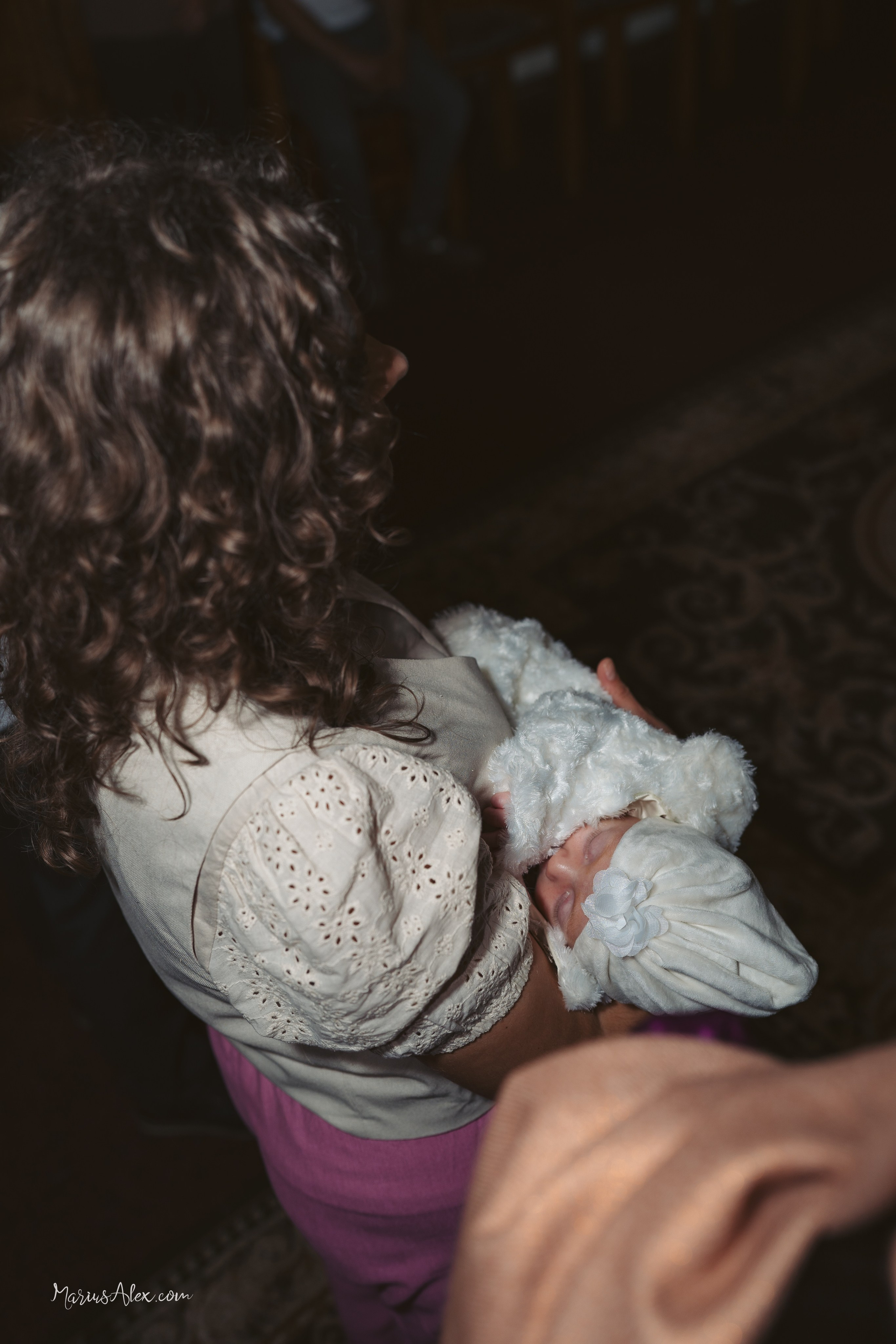 Botezul micutei Melania Selena. Marius Alex fotograf de eveniment si portret din Suceava