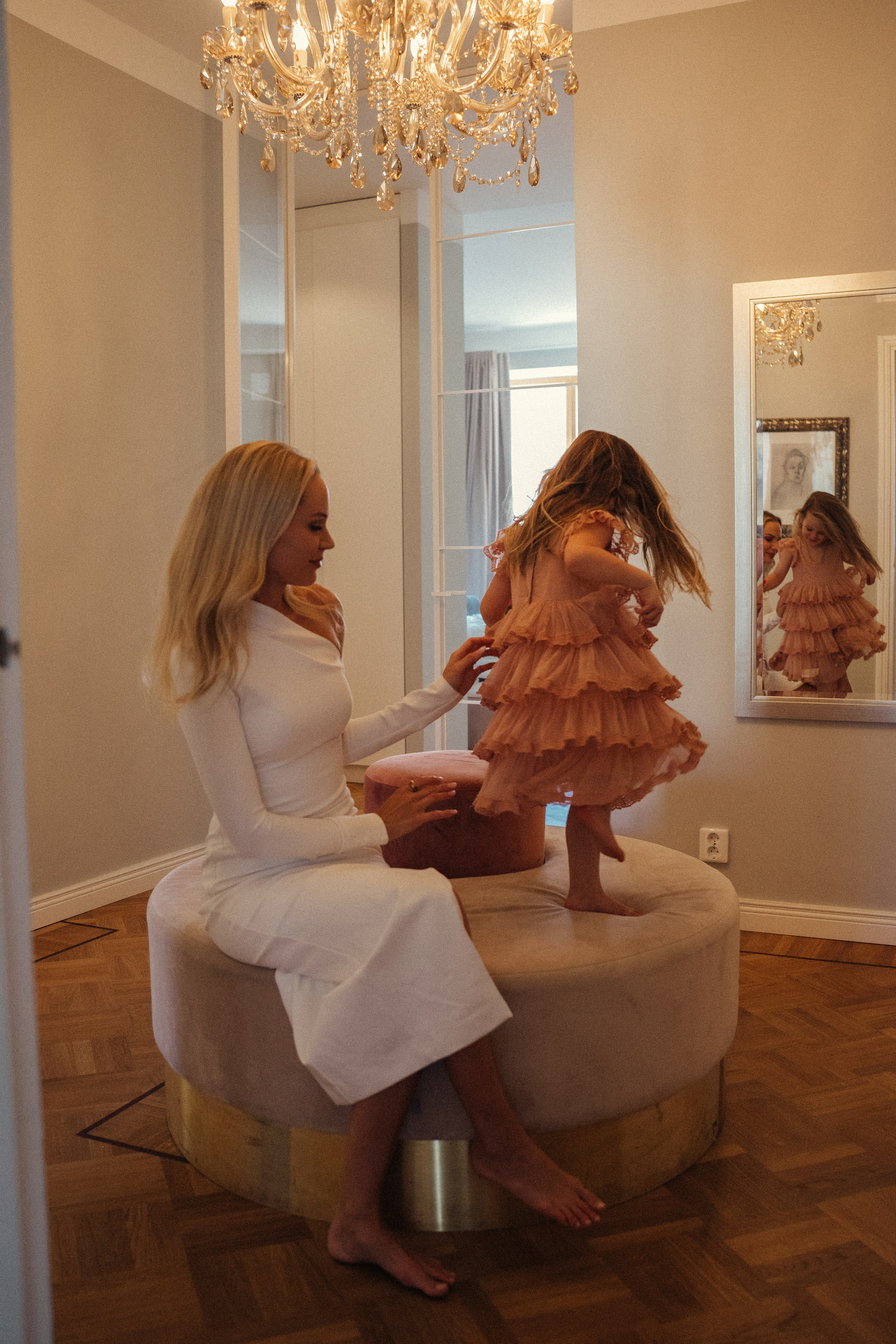 L&H. Wedding and potrait photographer in Helsinki Vickan O