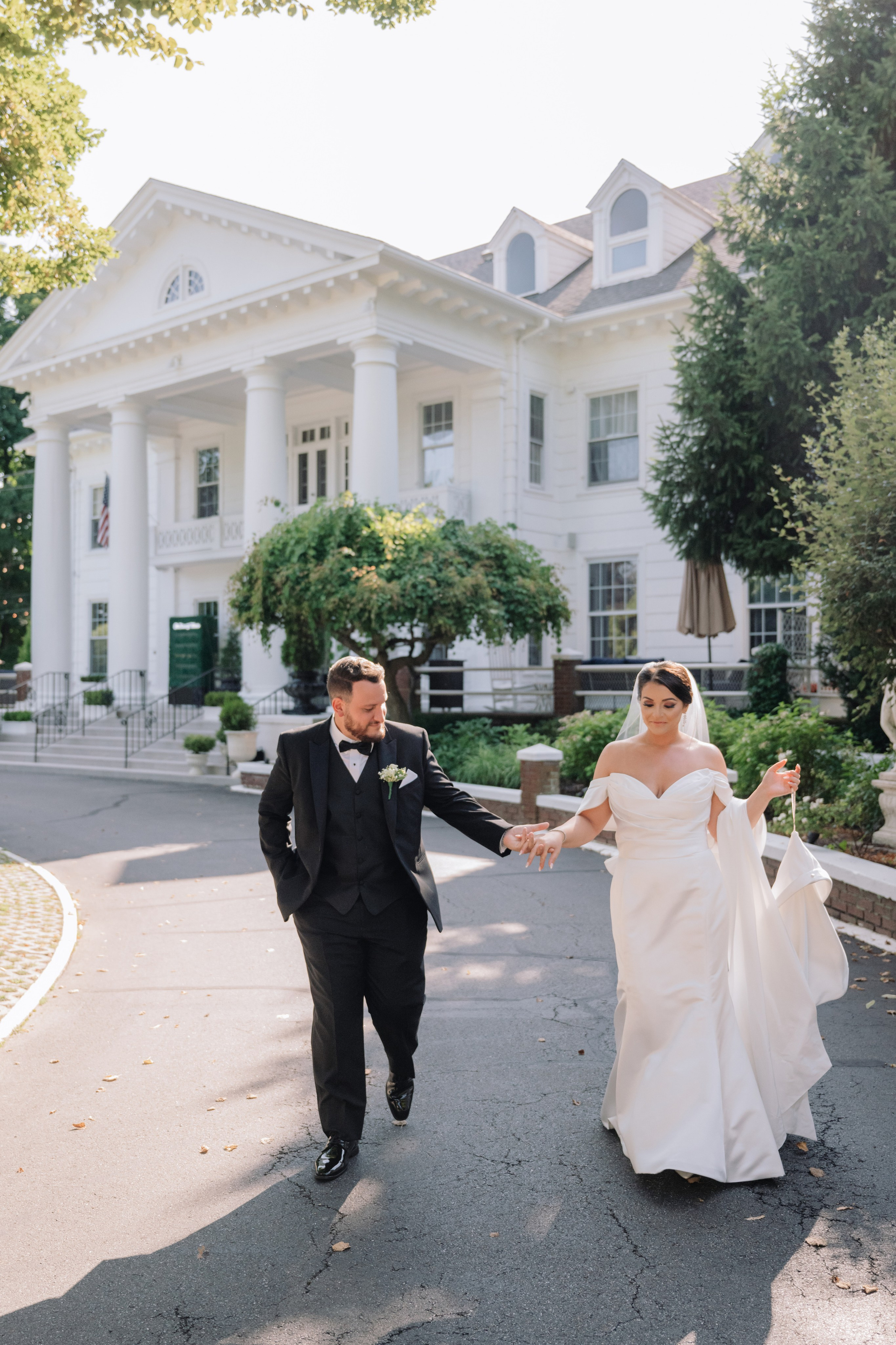 Summer Wedding at The Briarcliff Manor | Taylor & Richie | New York Wedding Photography