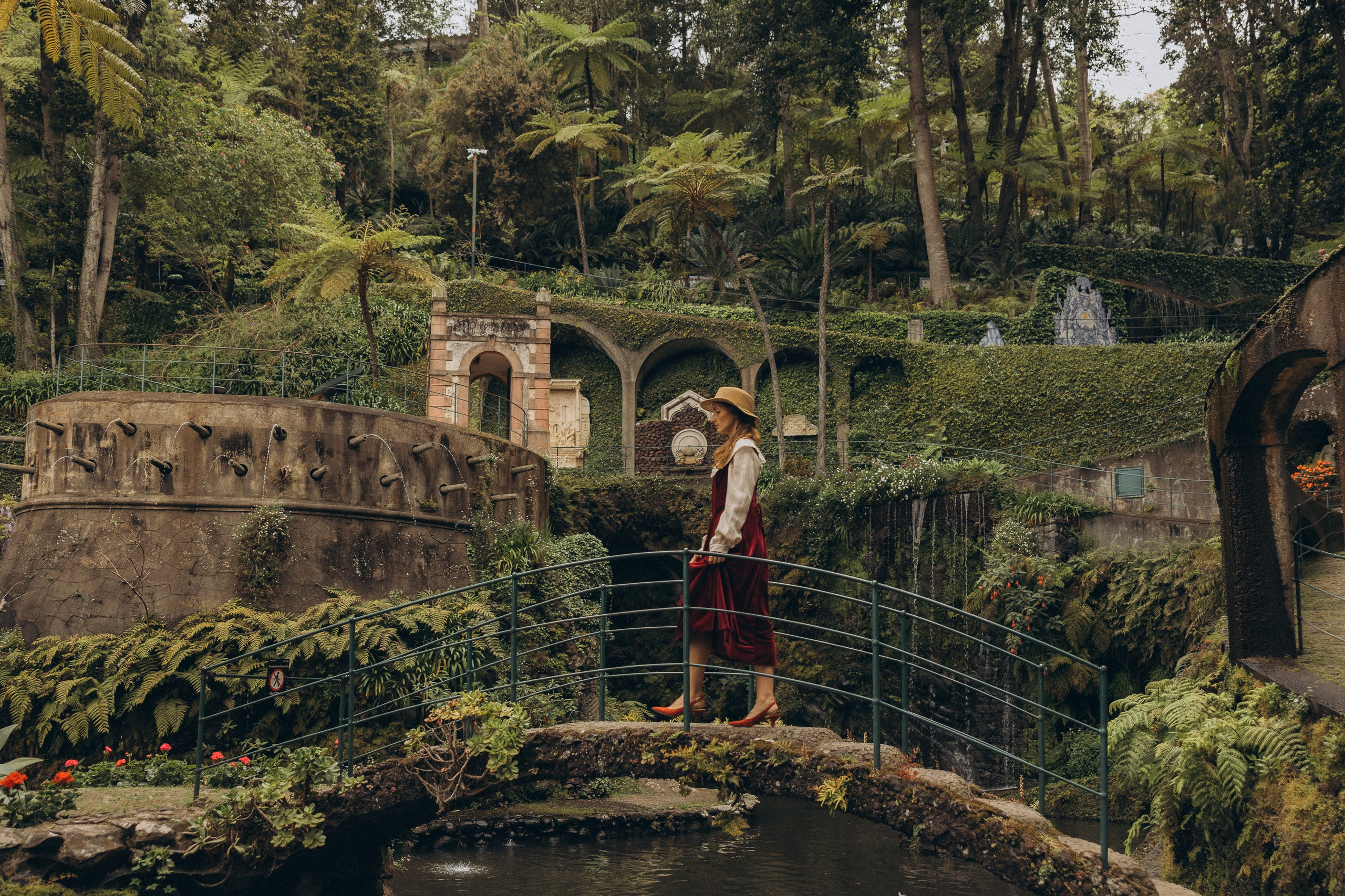 Ladies in the Jardim Monte Palace