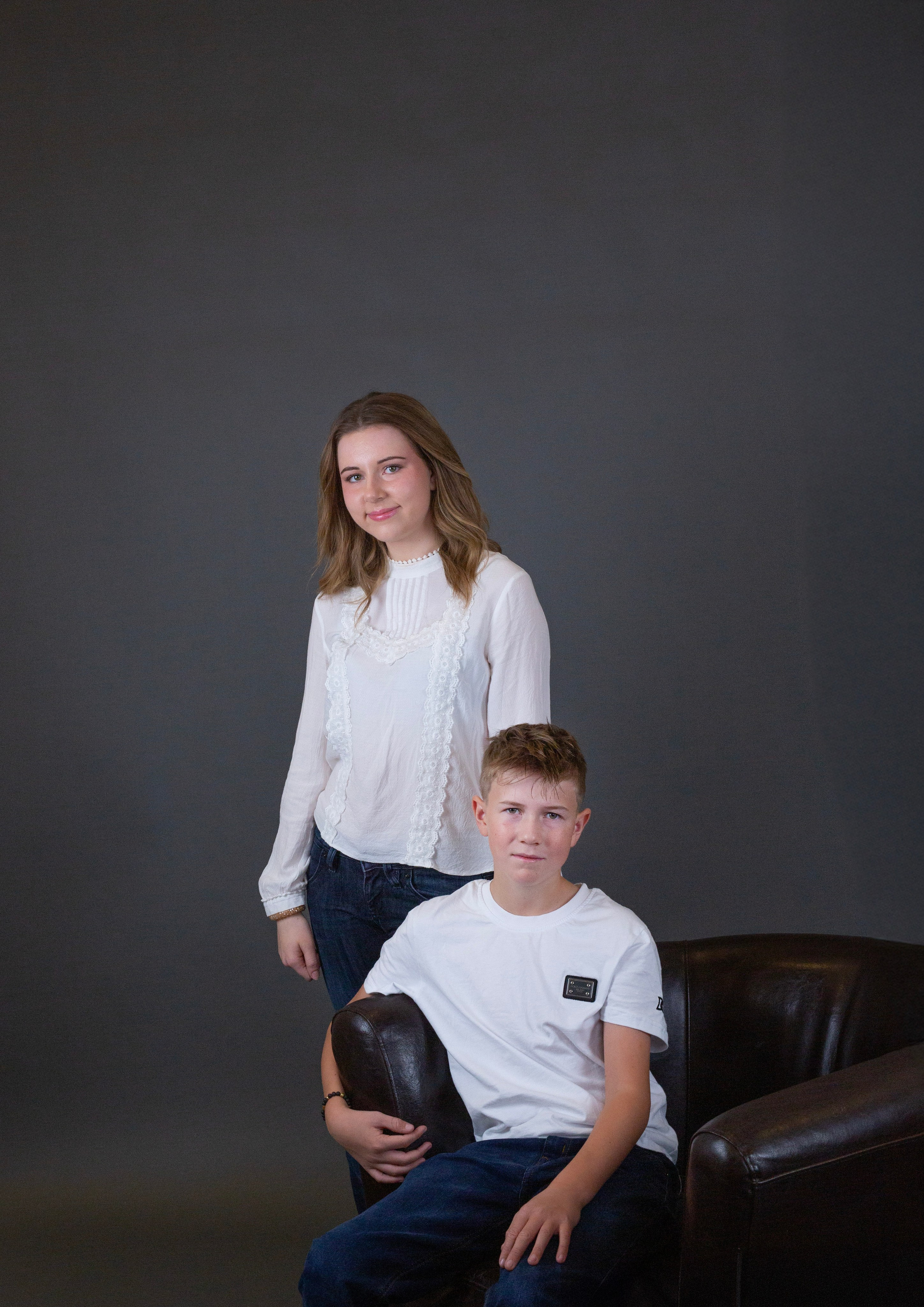 Kusiner. Family and real state photographer in Haugesund Dina Vikra