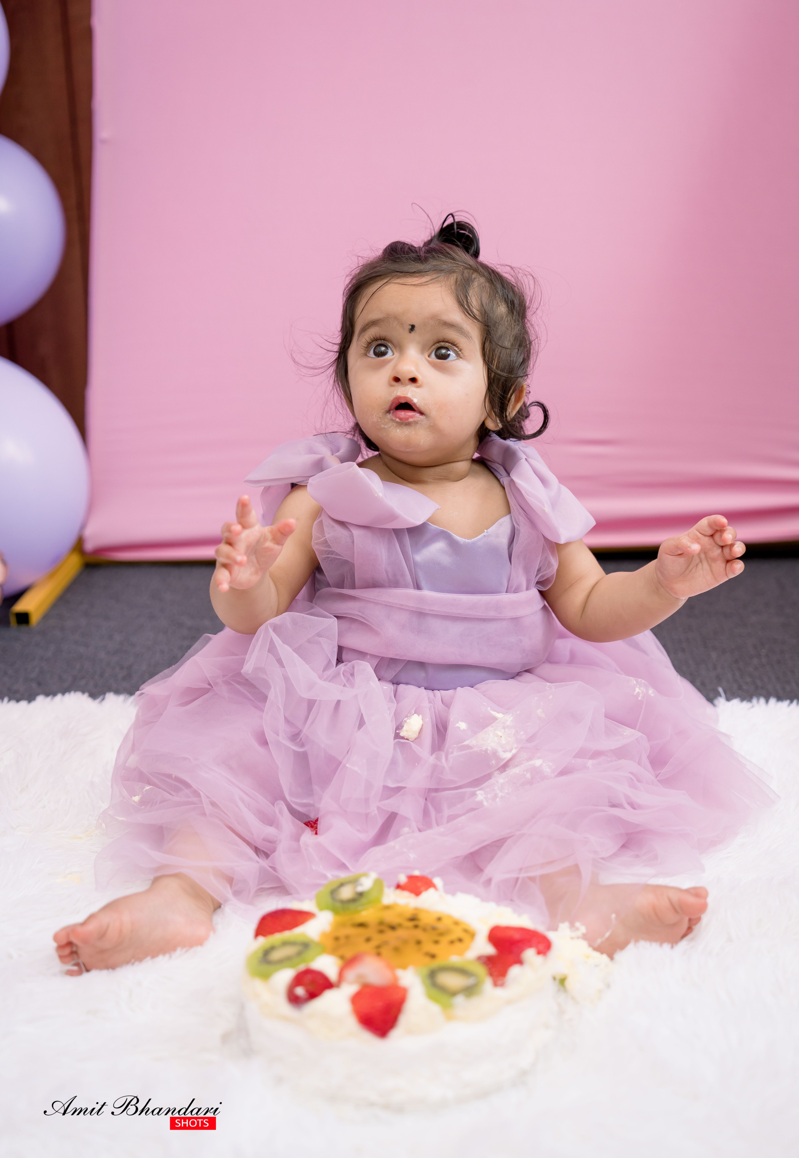 Yuhana’s Cake Smash Session. Freelance Photographer in Newcastle & Central Coast