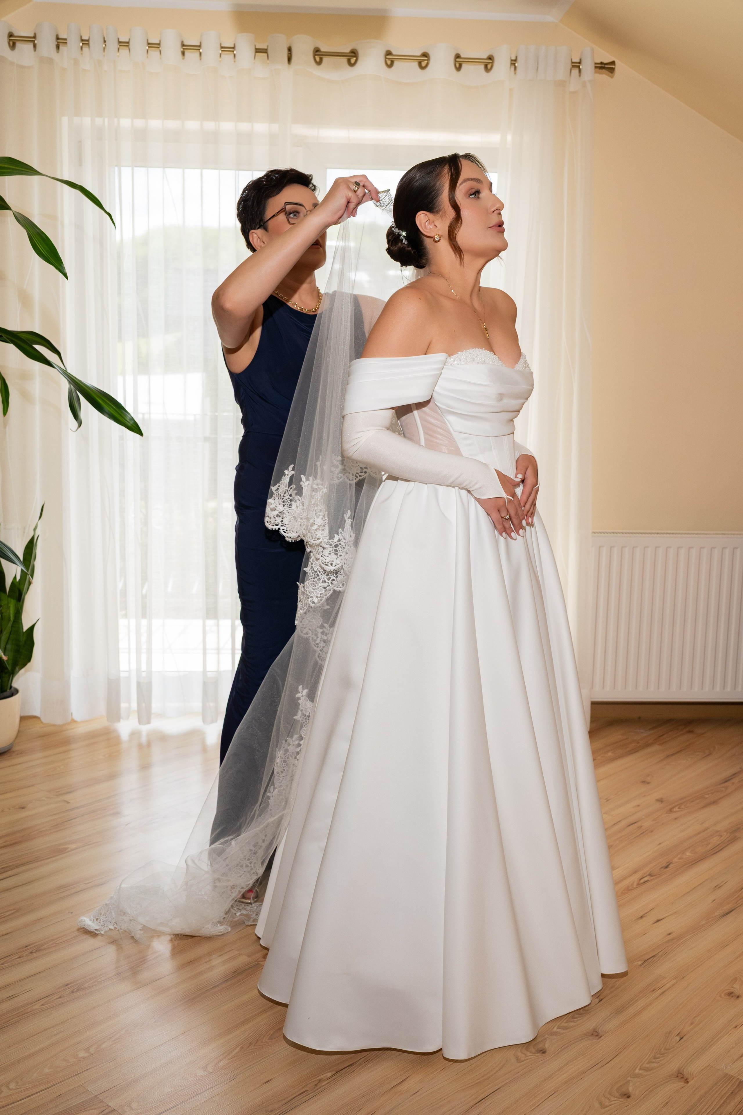 E&N: Zamek w Rzucewie. SL Wedding Photo — Editorial, Elegant & Timeless Wedding Photography in Poland and Across Europe