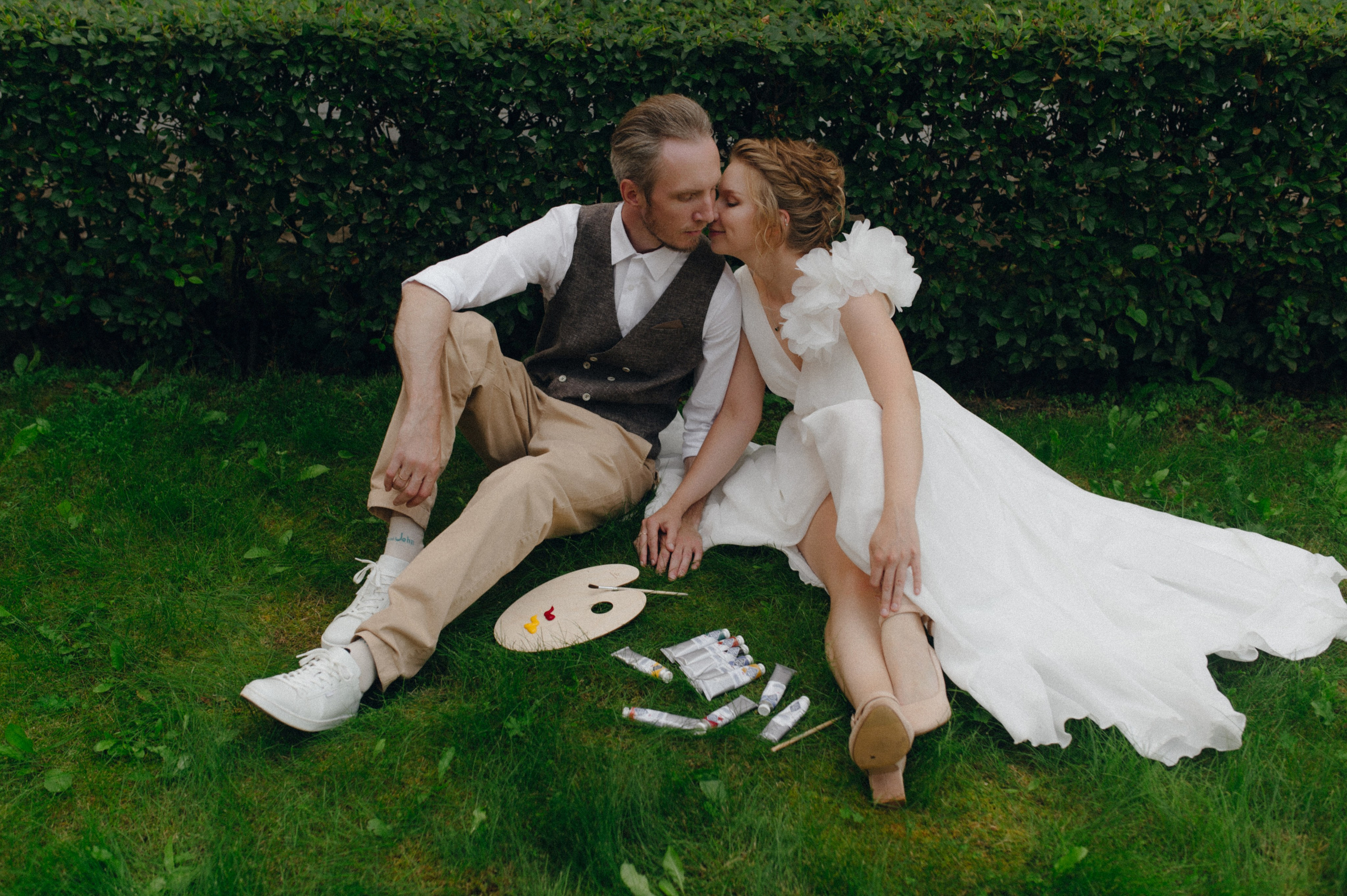 Bright. Wedding and commercial photographer