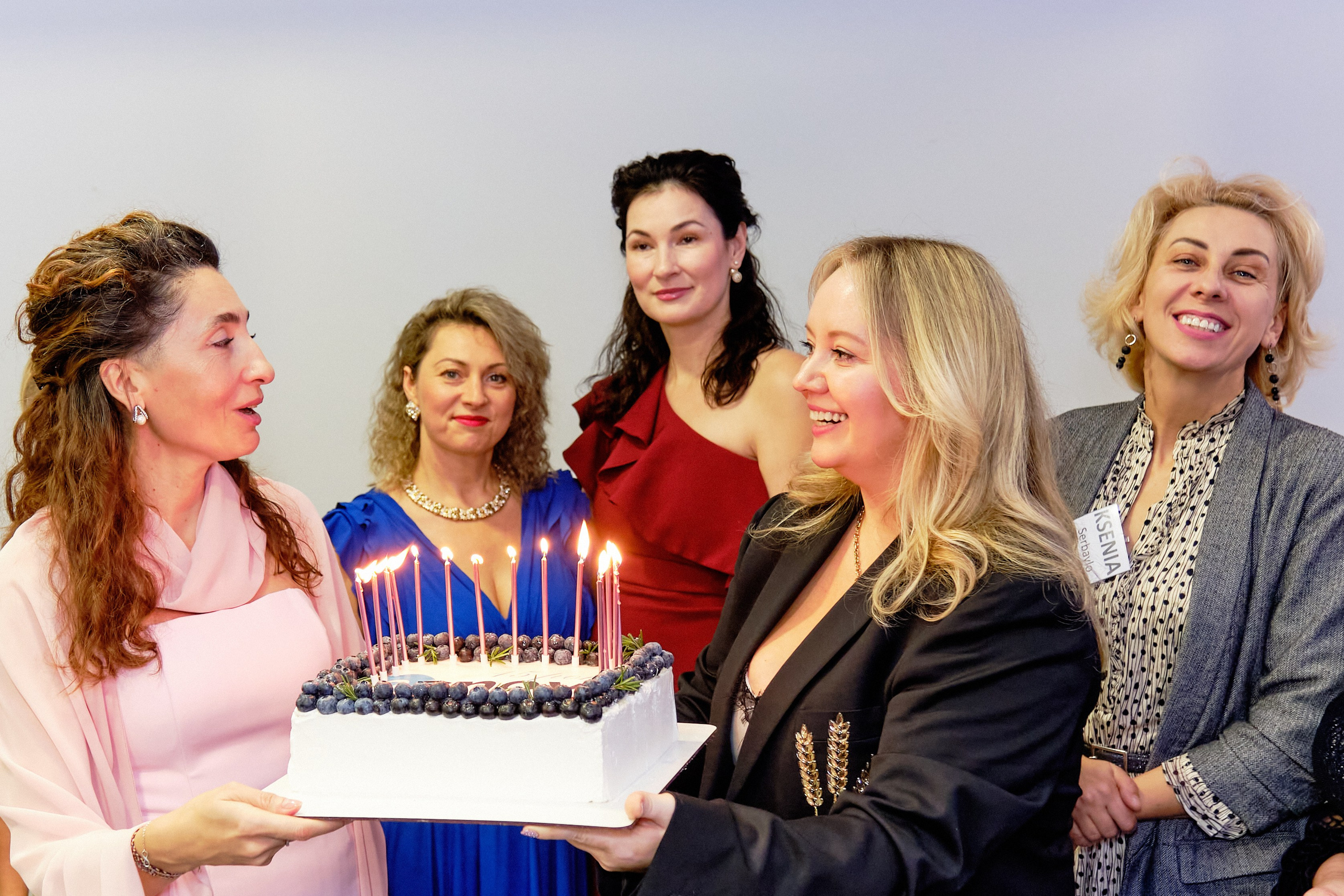 Фоторепортаж з благодійного Новорічного балу у Чорногорії. Портретний фотограф Альона Новгородцева