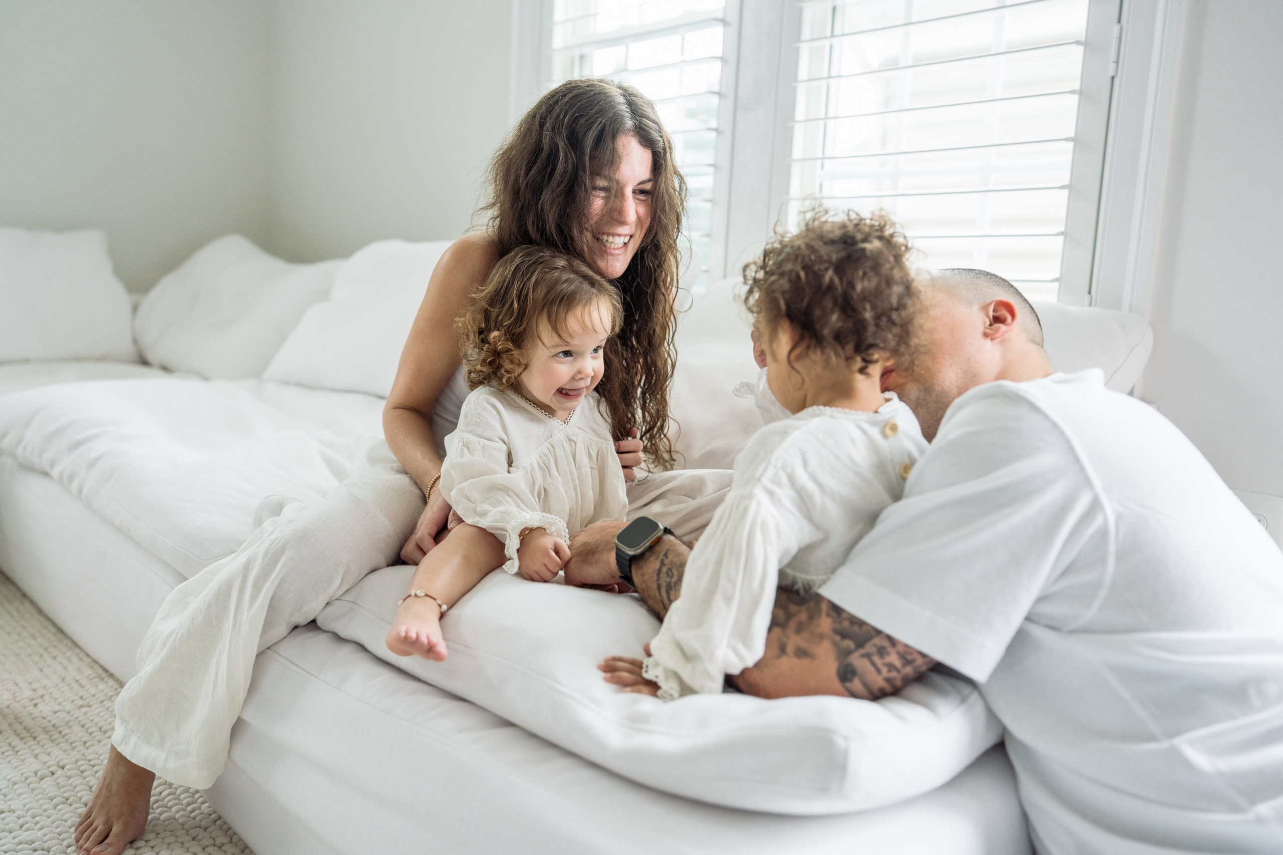 Briana, Chris, Eva, Nellie. Alisa Tant — Family and newborn photographer Bucks County, Montgomery county, Philadelphia, NJ