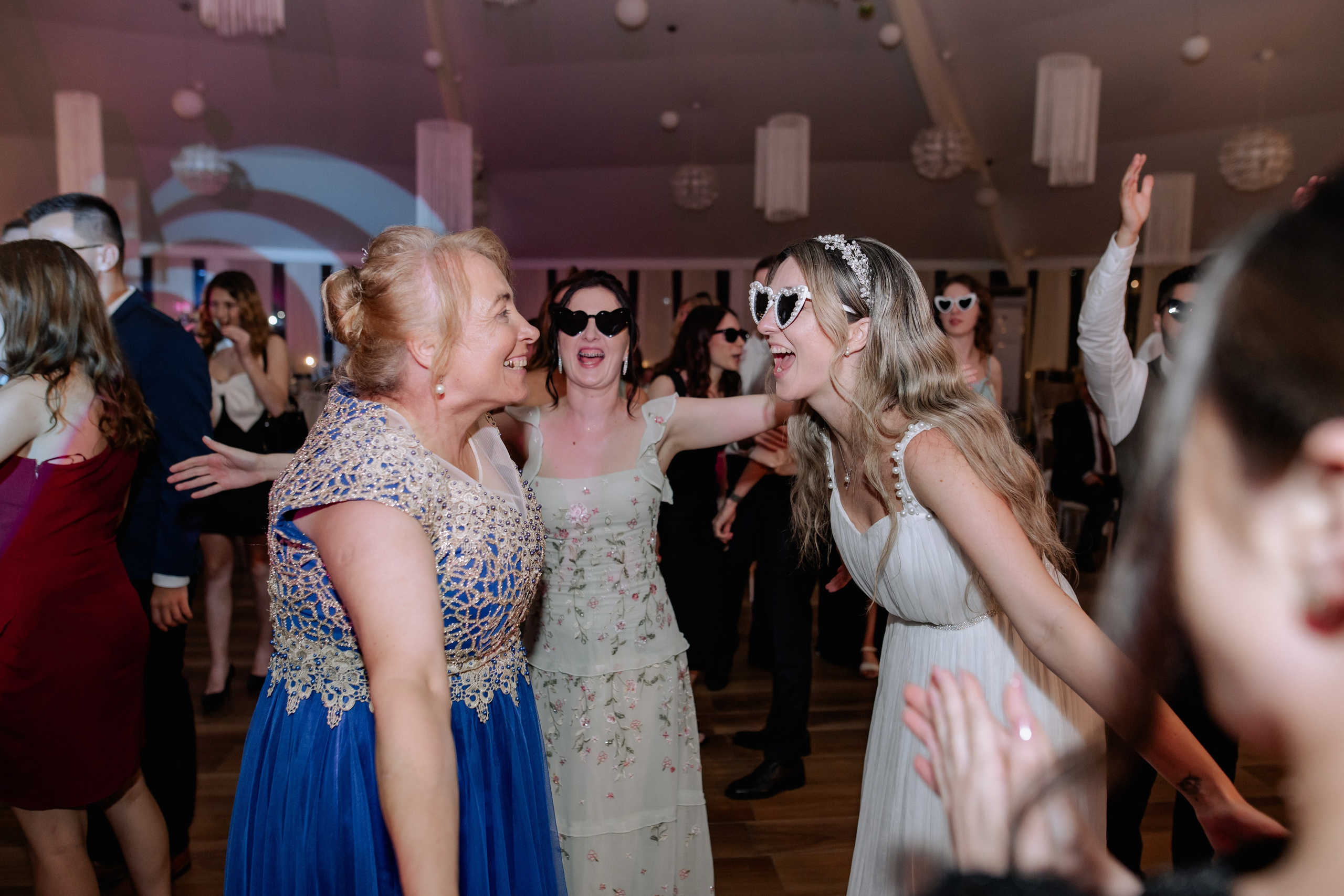 Madalina + Cosmin | Wedding day. Proud Vision Weddings | Wedding Photography & Film — Servicii profesionale Foto Video Nunta Iasi