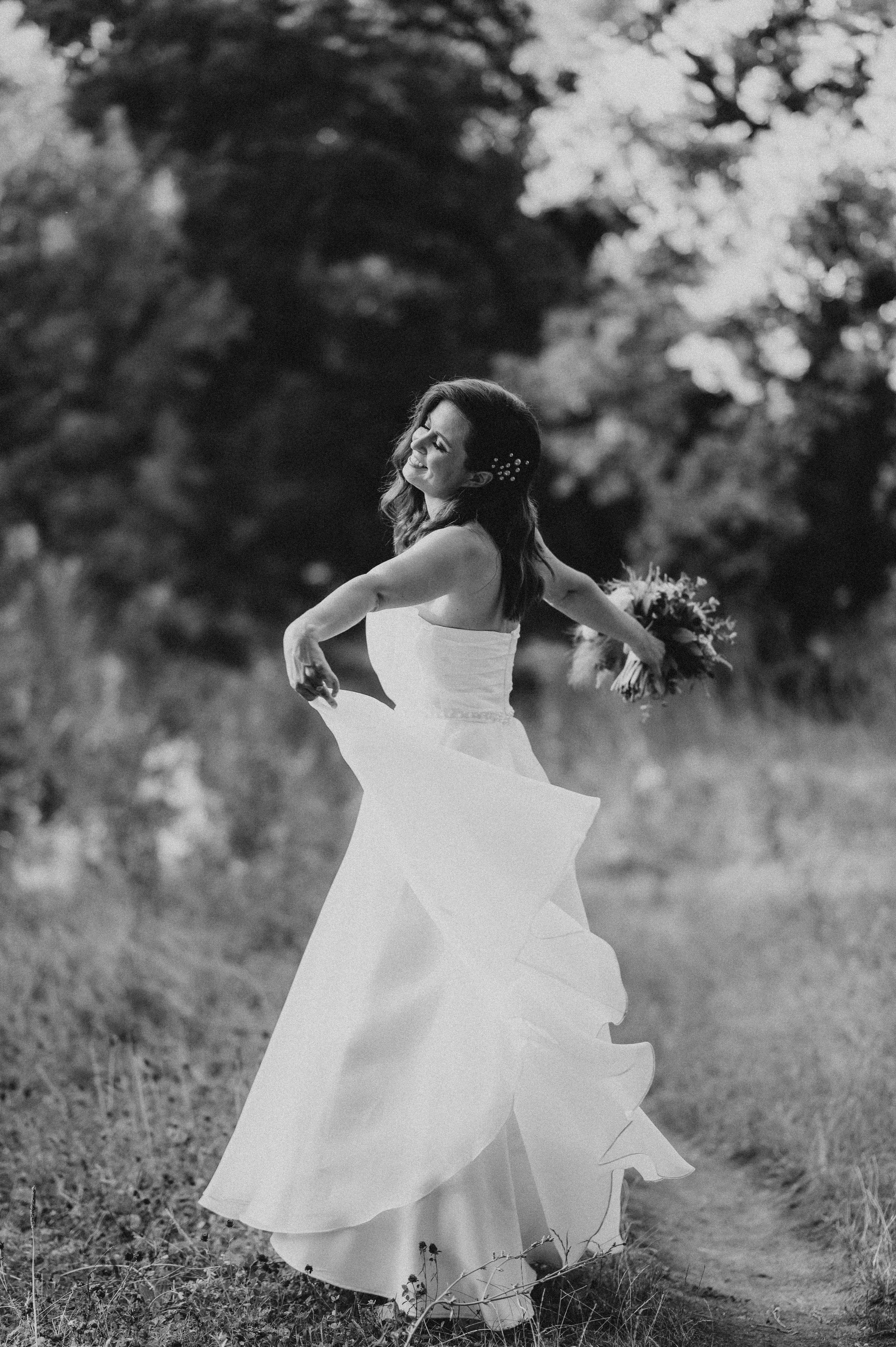 Servicii foto video profesionale pentru evenimentul tau. Proud Vision Weddings | Wedding Photography & Film — Servicii profesionale Foto Video Nunta Iasi