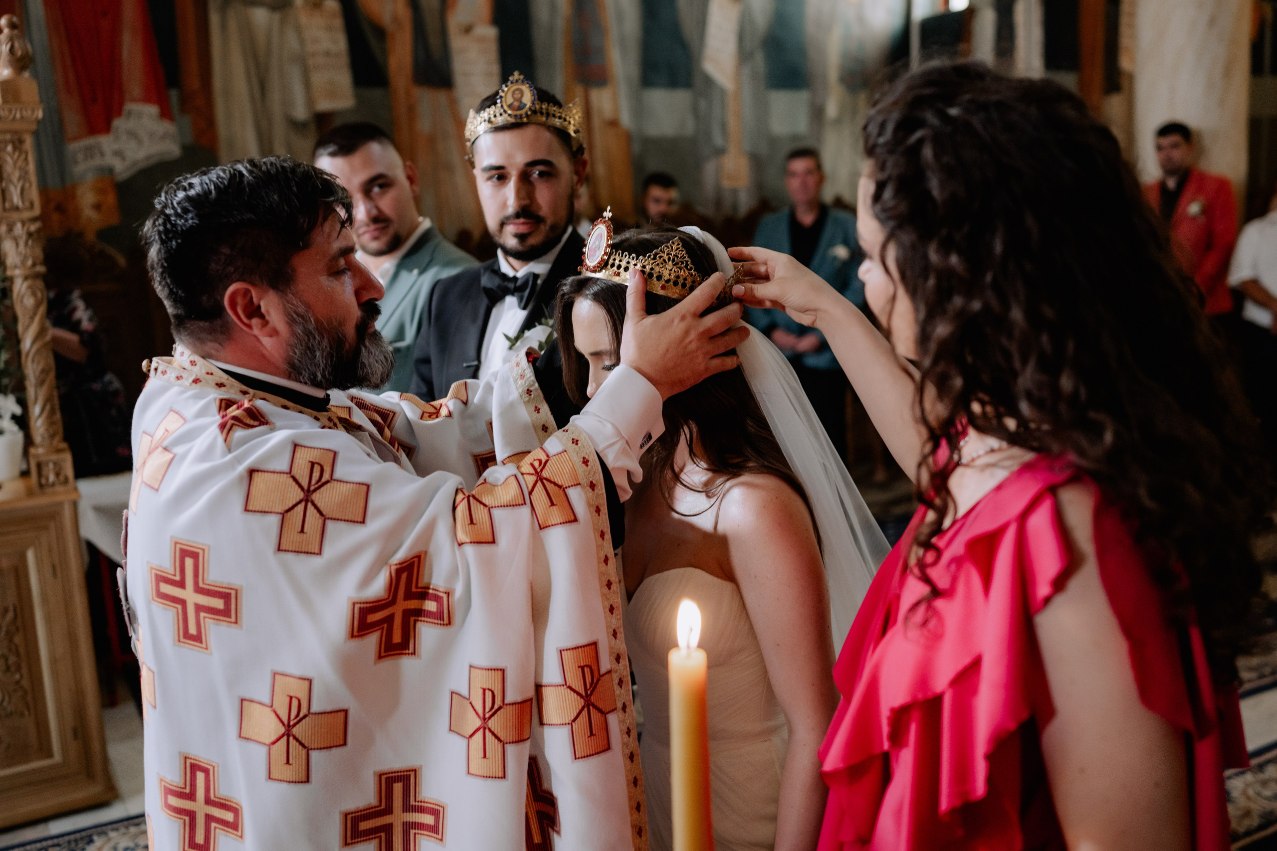 Cununie civila in aer liber , artificii de zi colorate , decor nunta , nunta la Hotel Traian. Proud Vision Weddings | Wedding Photography & Film — Servicii profesionale Foto Video Nunta Iasi