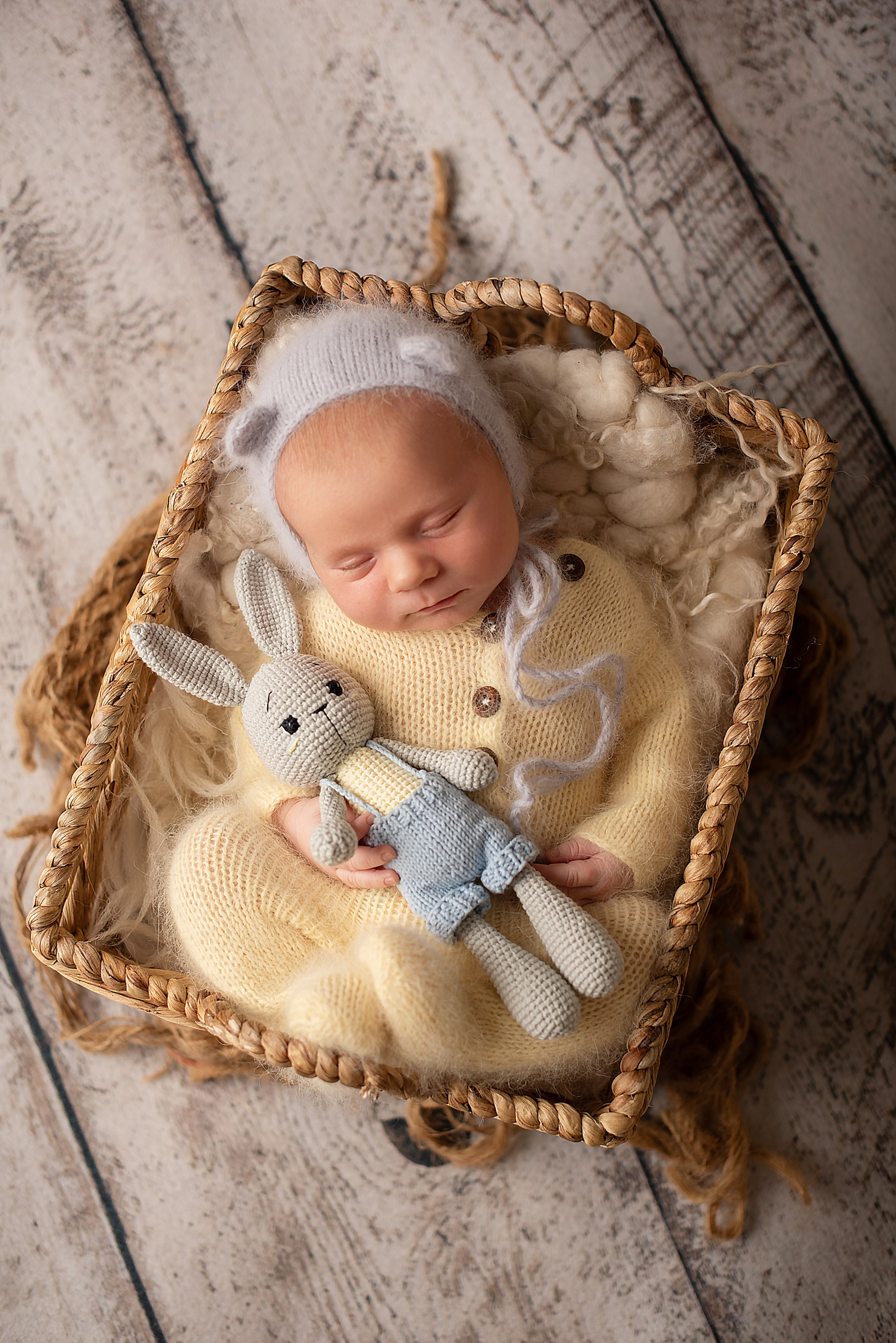 Max. Newborn, pregnancy, family photographer in New Jersey