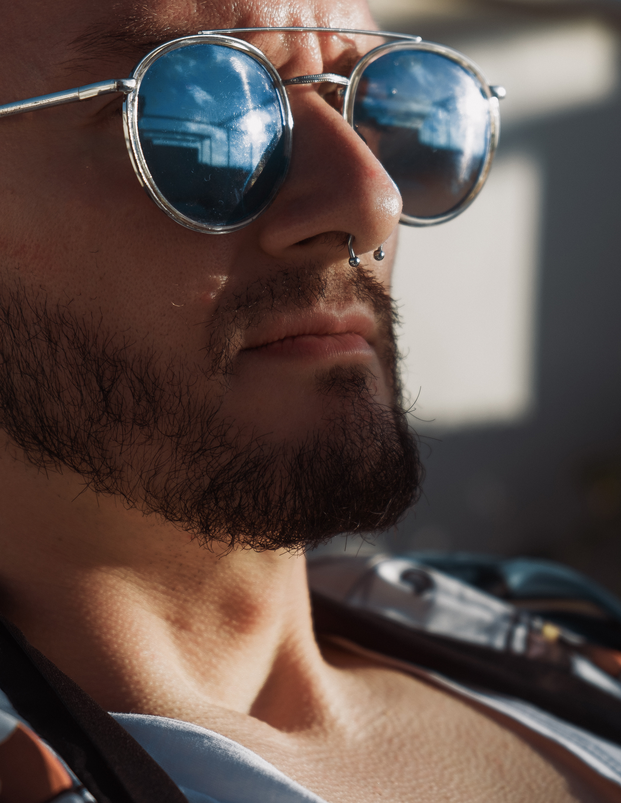 Стильная и веселая фотосессия для блогера на крыше в Торревьехе — Портретный фотограф в Аликанте