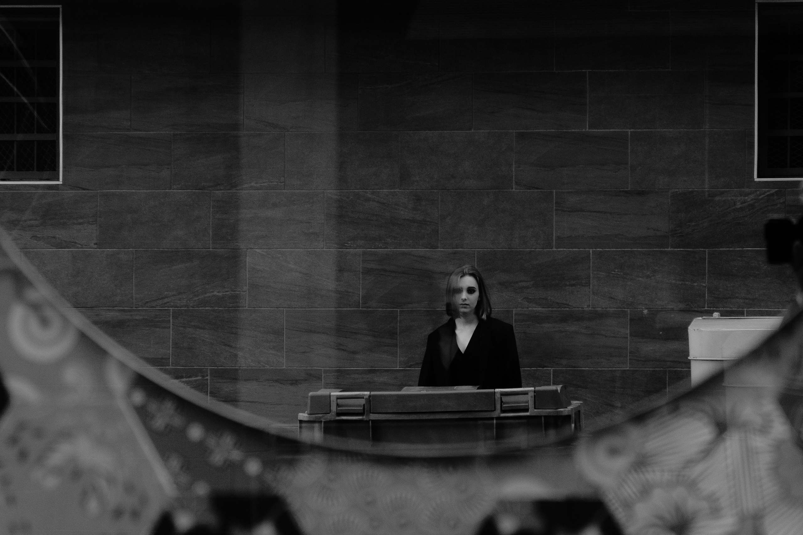 Фотопрогулка с моделью в промзоне Торревьехи — Портретный фотограф в Испании