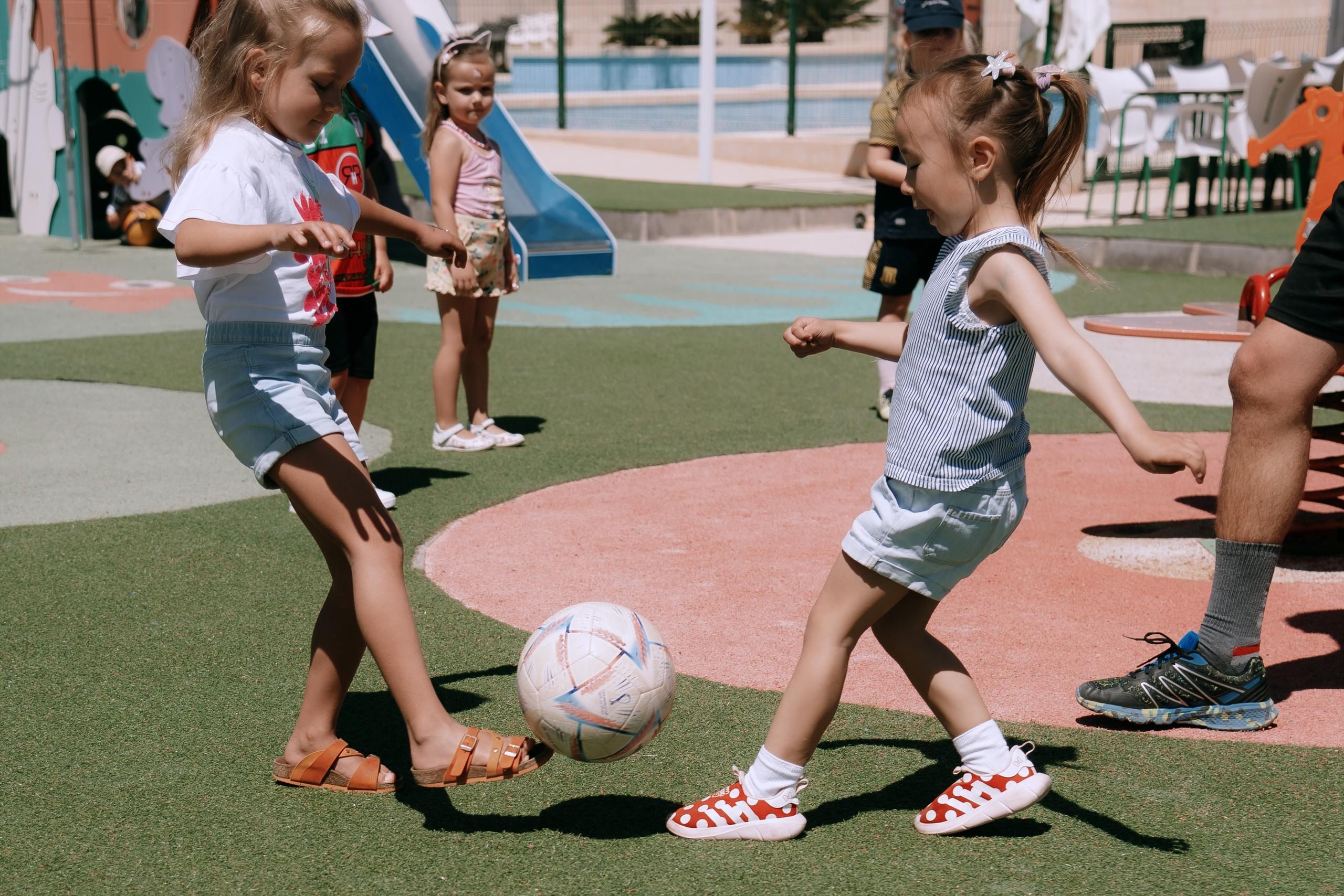 Фотограф на детский день рождения в Торревьехе — живые фото без позирования | Андрей Луковников