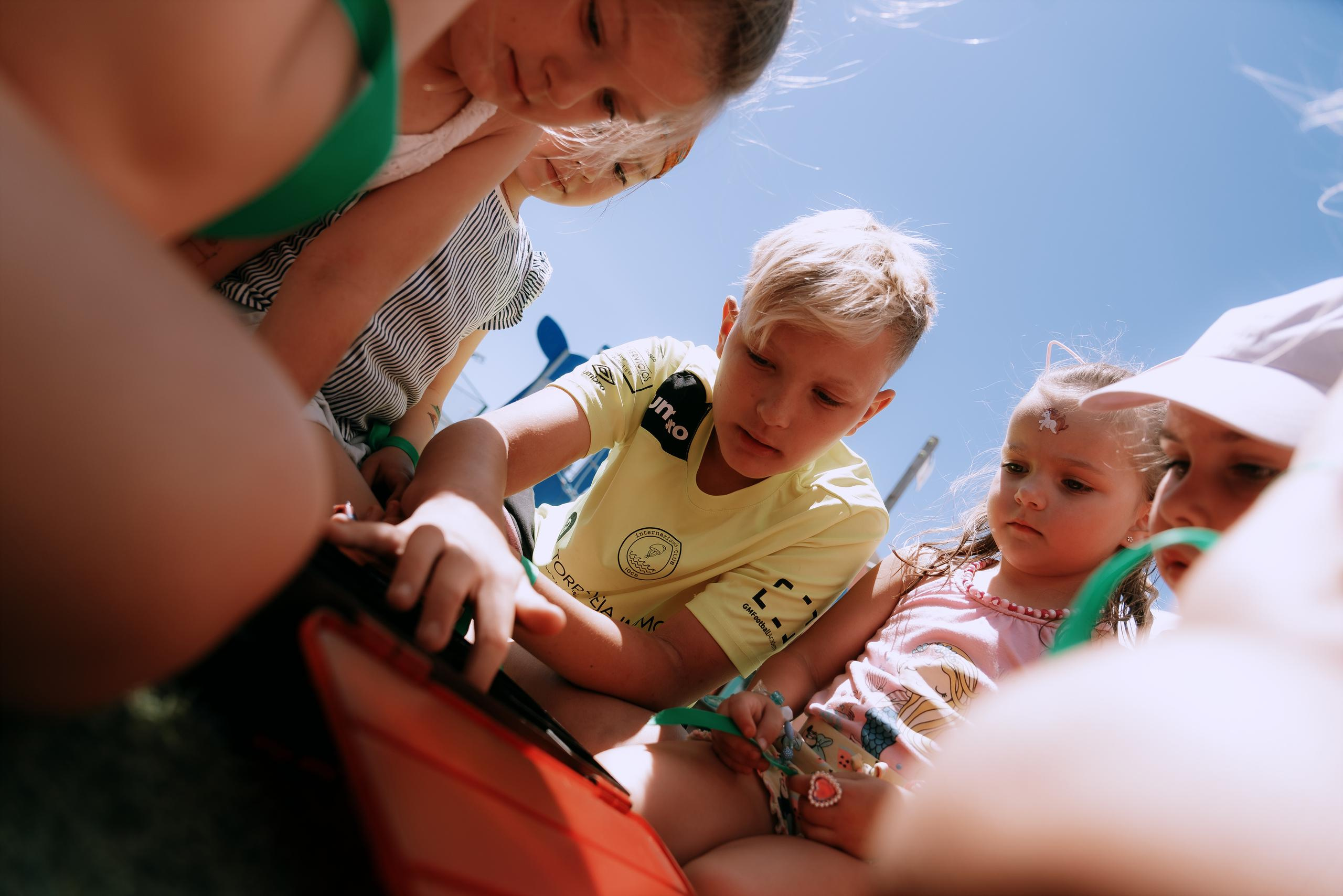 Фотограф на детский день рождения в Торревьехе — живые фото без позирования | Андрей Луковников