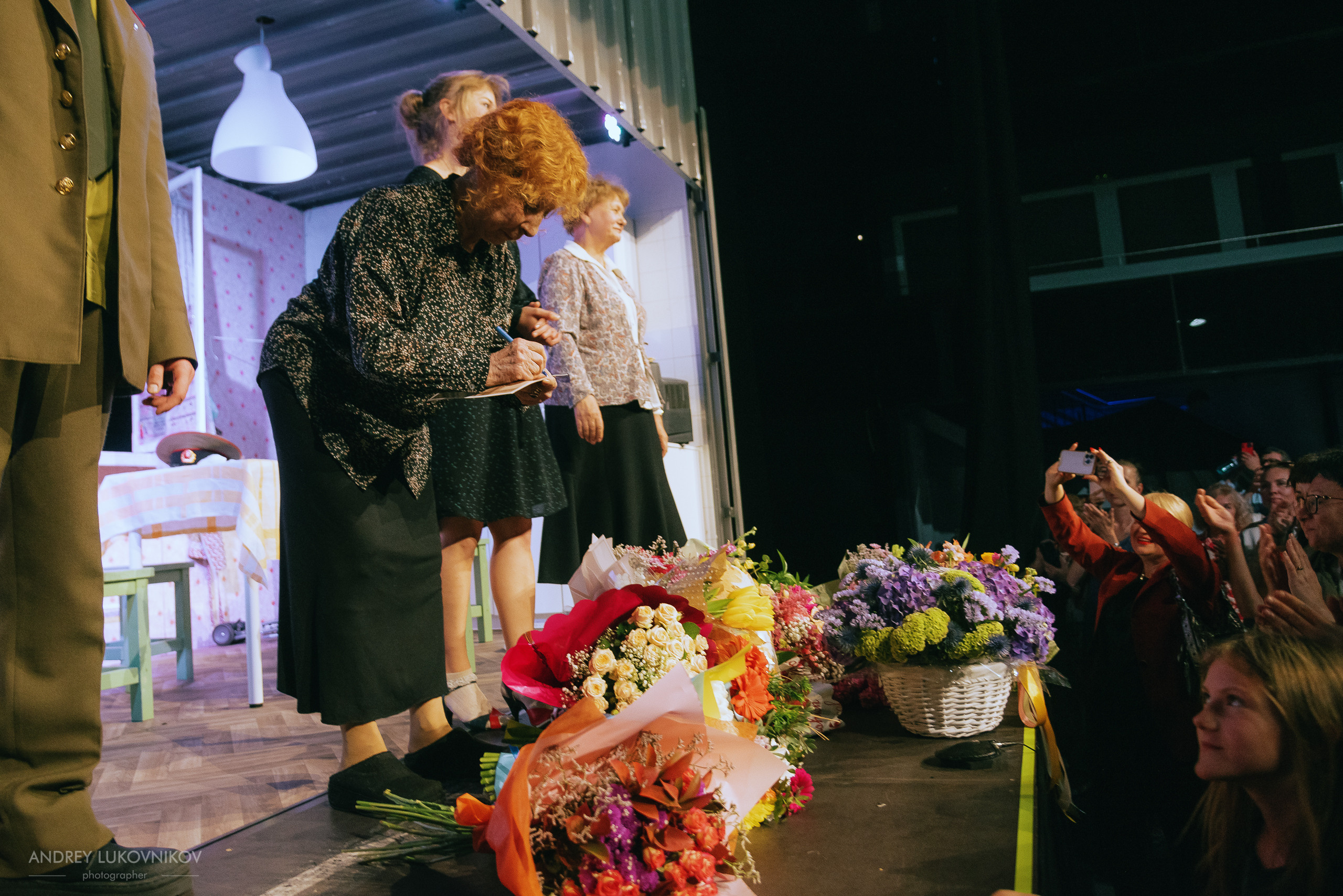 Фотосъёмка спектакля «Мой внук Вениамин» в Аликанте | Репортажный фотограф Андрей Луковников