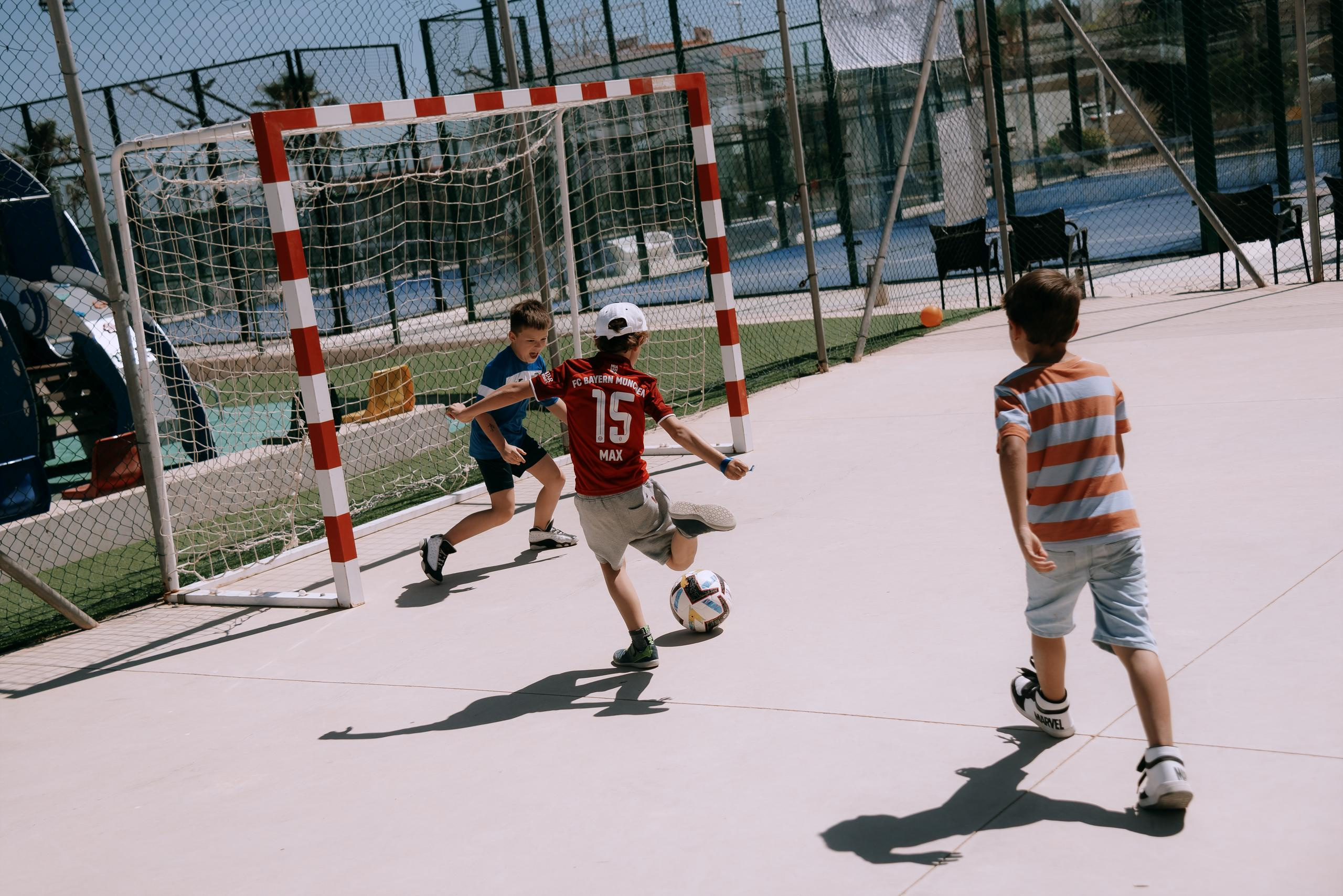 Фотограф на детский день рождения в Торревьехе — живые фото без позирования | Андрей Луковников