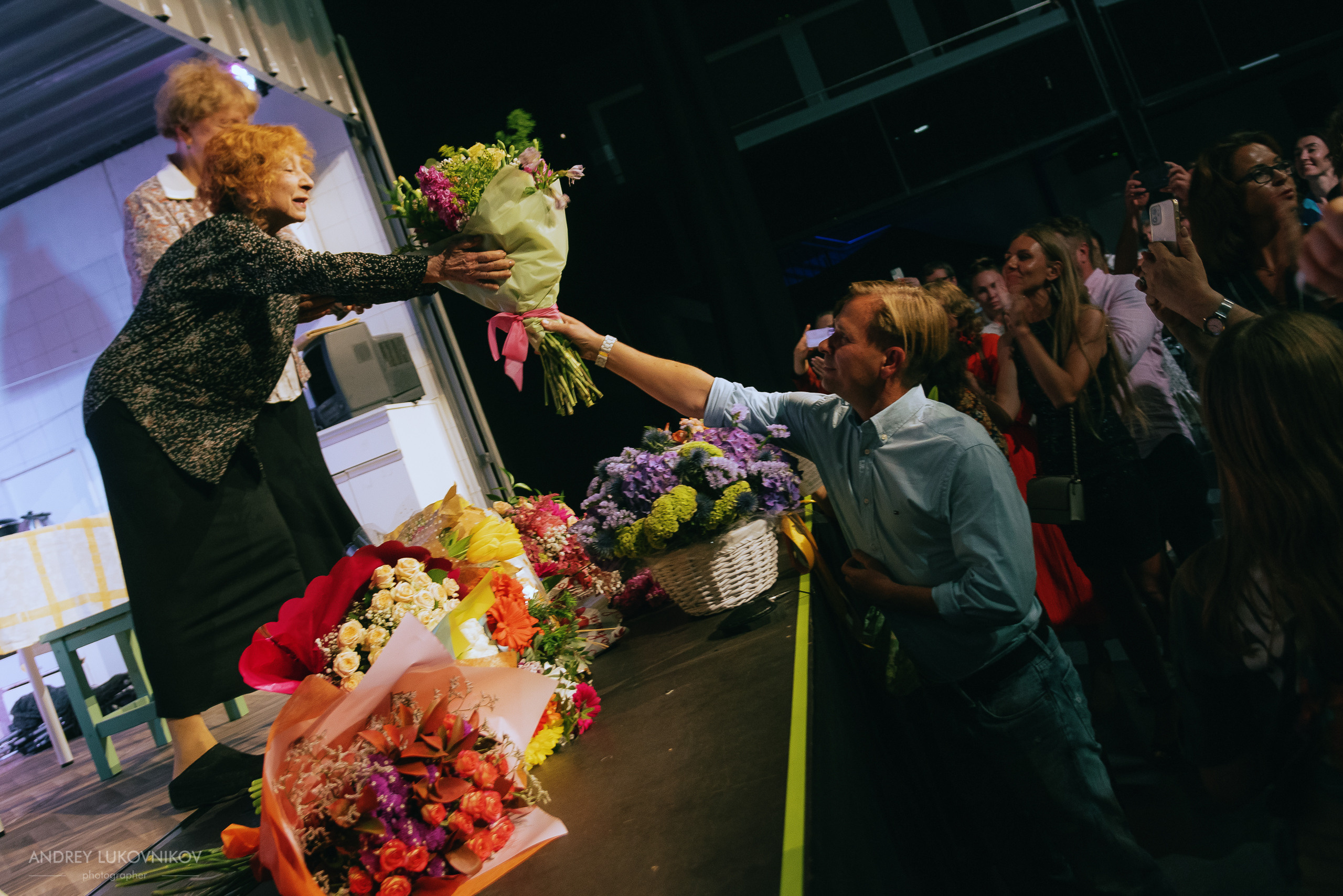 Фотосъёмка спектакля «Мой внук Вениамин» в Аликанте | Репортажный фотограф Андрей Луковников