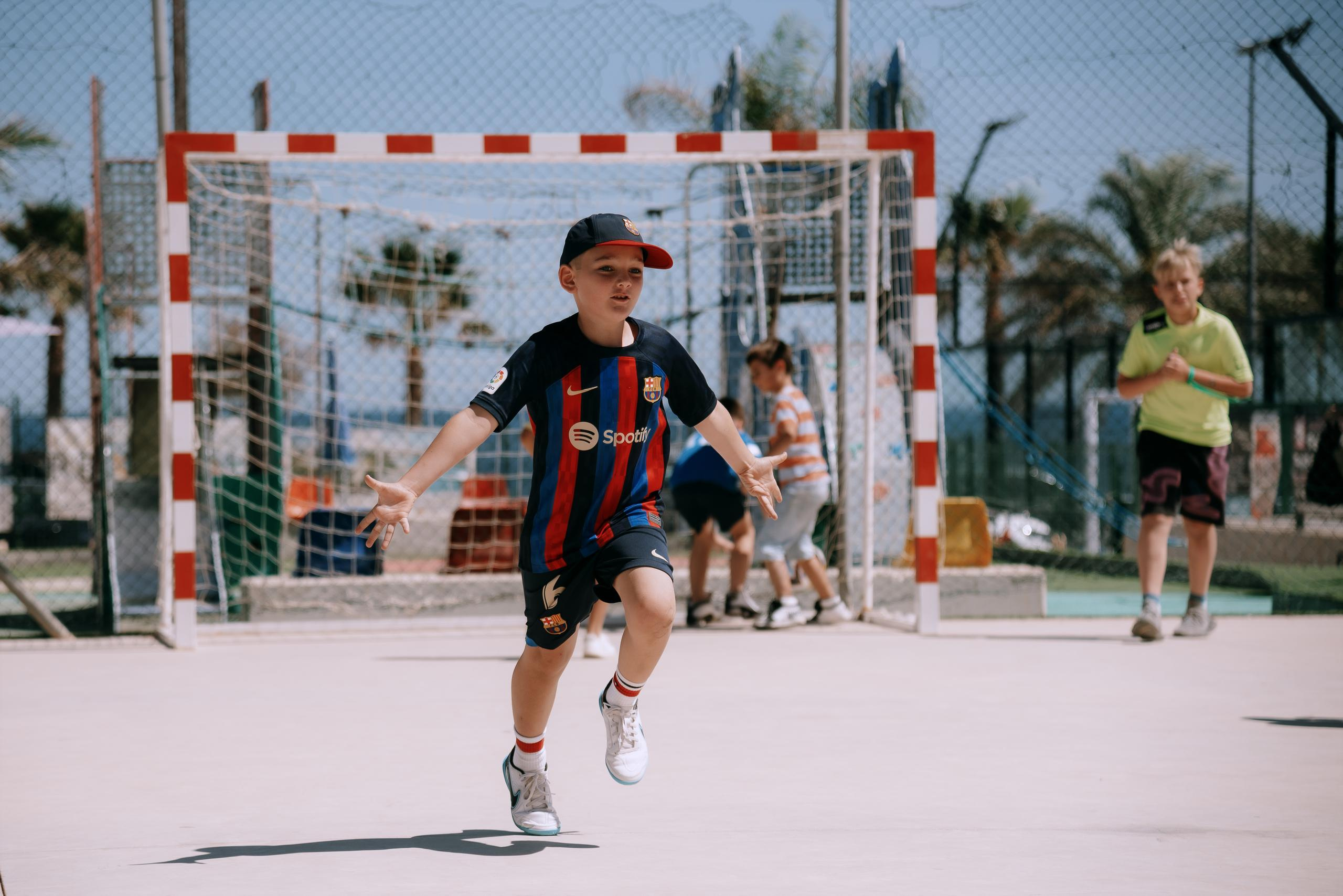 Фотограф на детский день рождения в Торревьехе — живые фото без позирования | Андрей Луковников