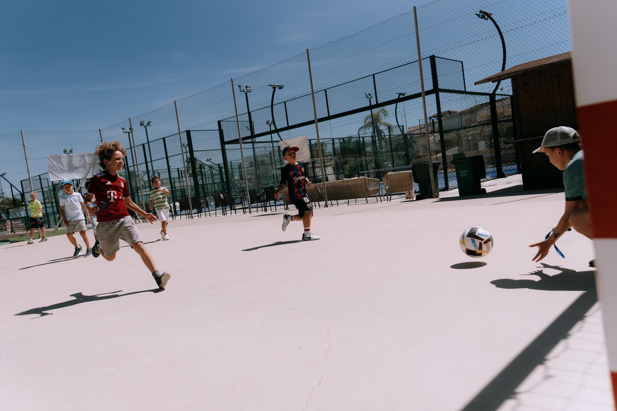 Фотограф на детский день рождения в Торревьехе — живые фото без позирования | Андрей Луковников