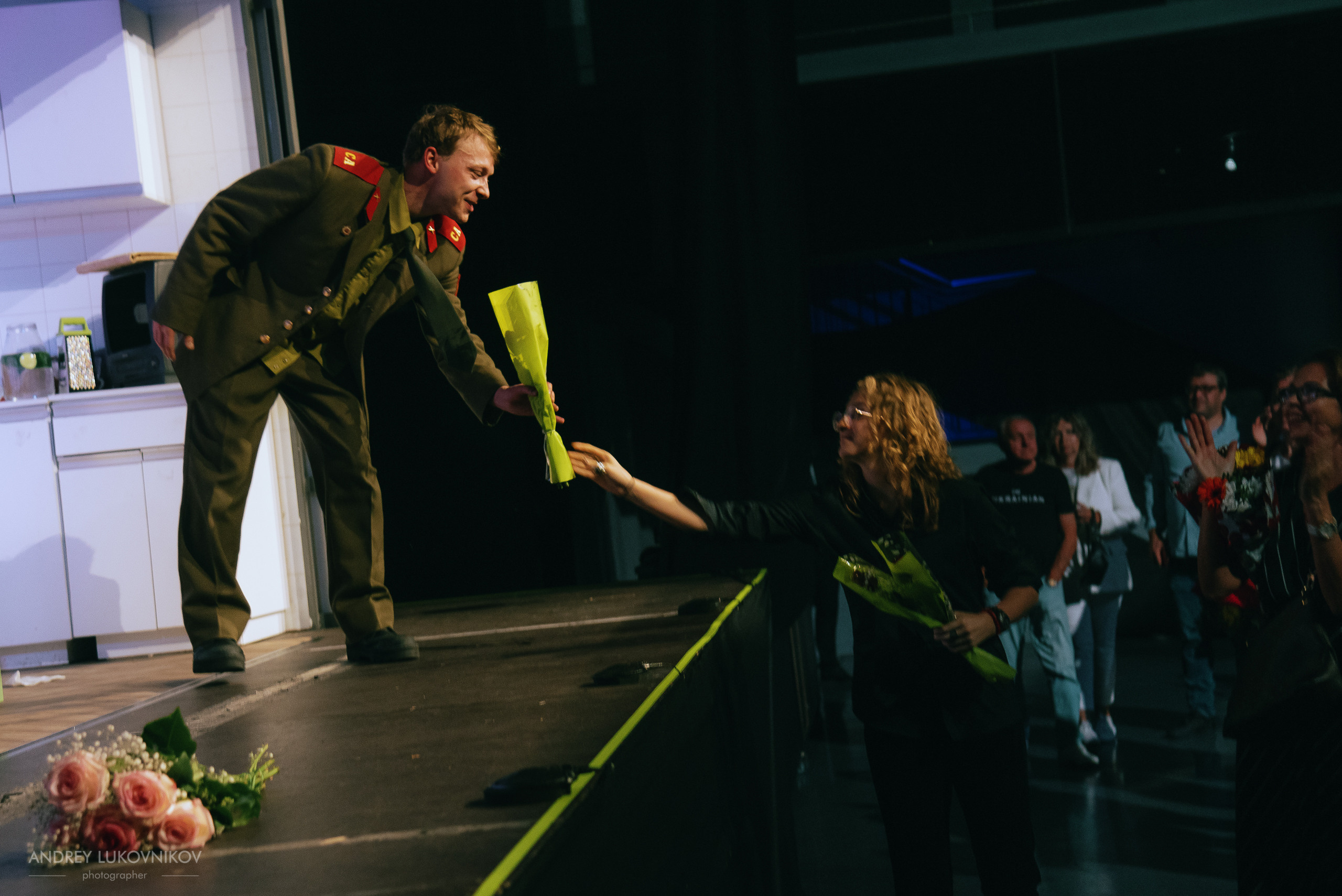 Фотосъёмка спектакля «Мой внук Вениамин» в Аликанте | Репортажный фотограф Андрей Луковников