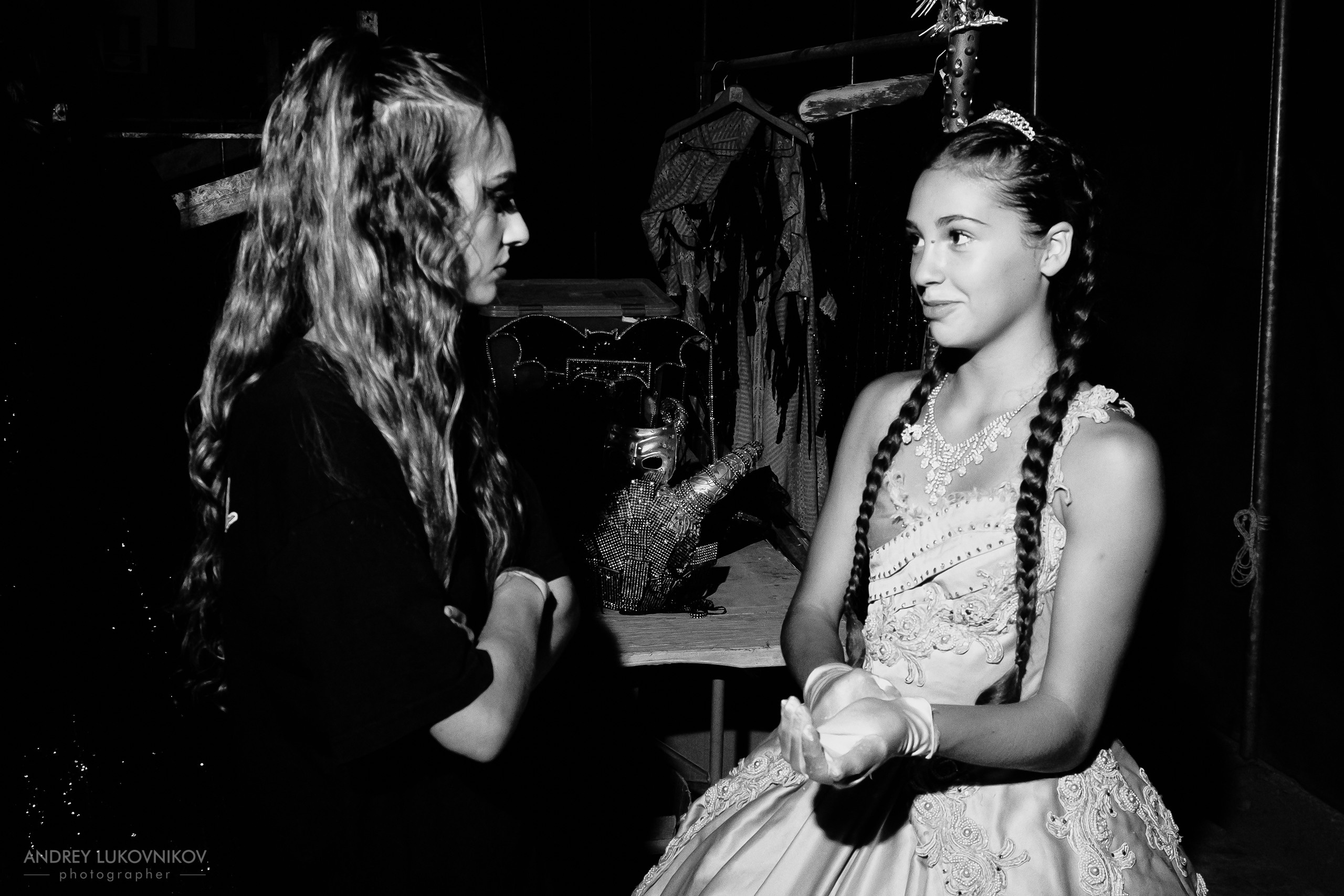 BTS: Vassallo Sisters