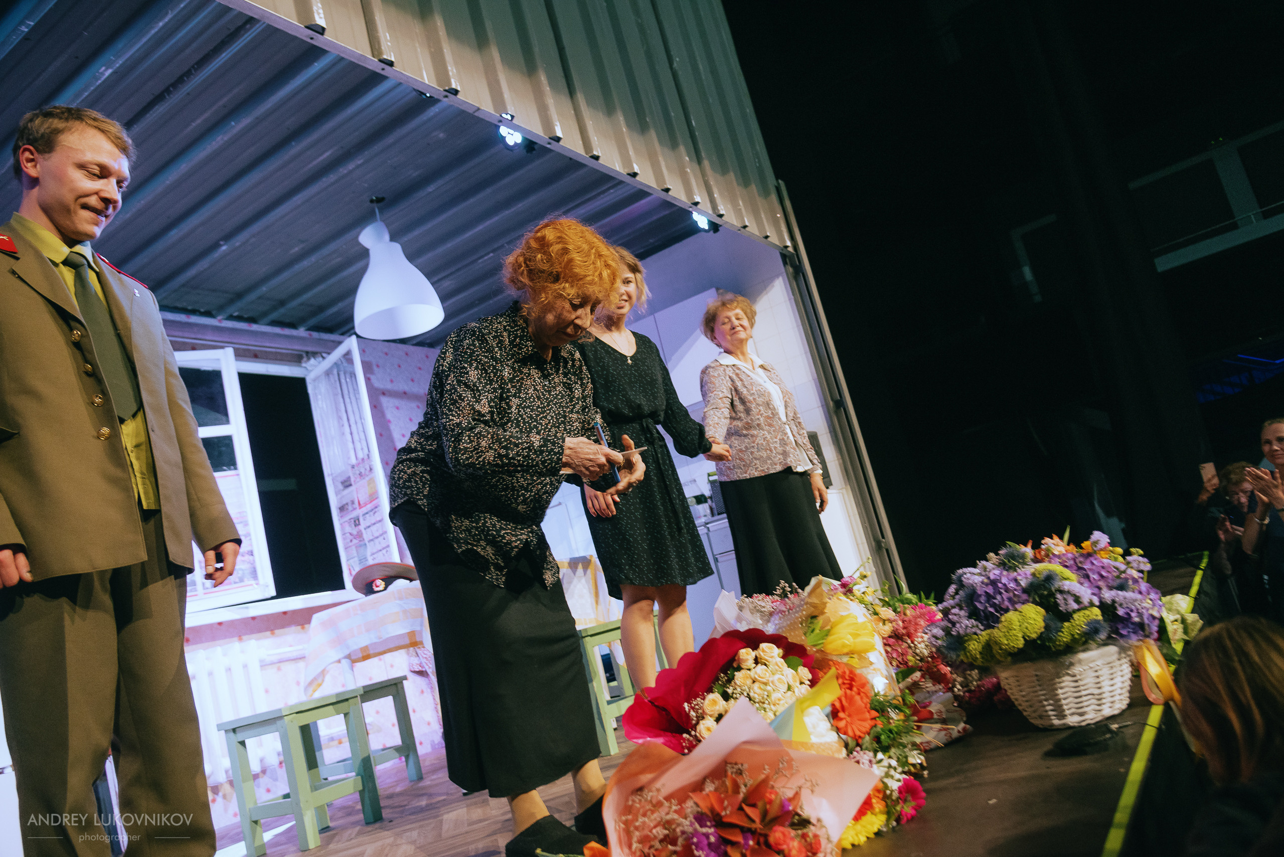 Фотосъёмка спектакля «Мой внук Вениамин» в Аликанте | Репортажный фотограф Андрей Луковников