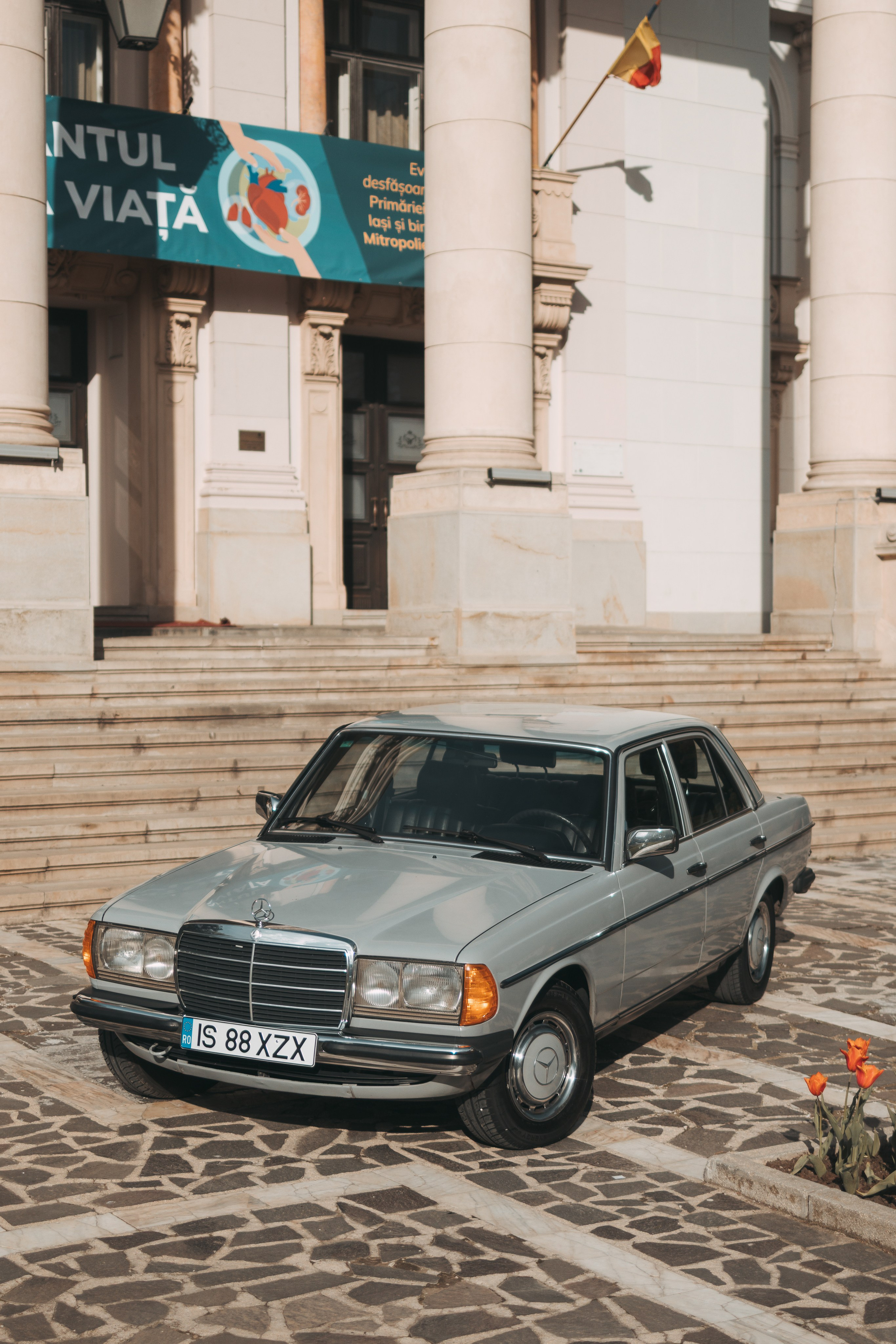 Cars and roads. Fotograf Videograf Evenimente Iași - Storytelling, Business, Albume Absolvire