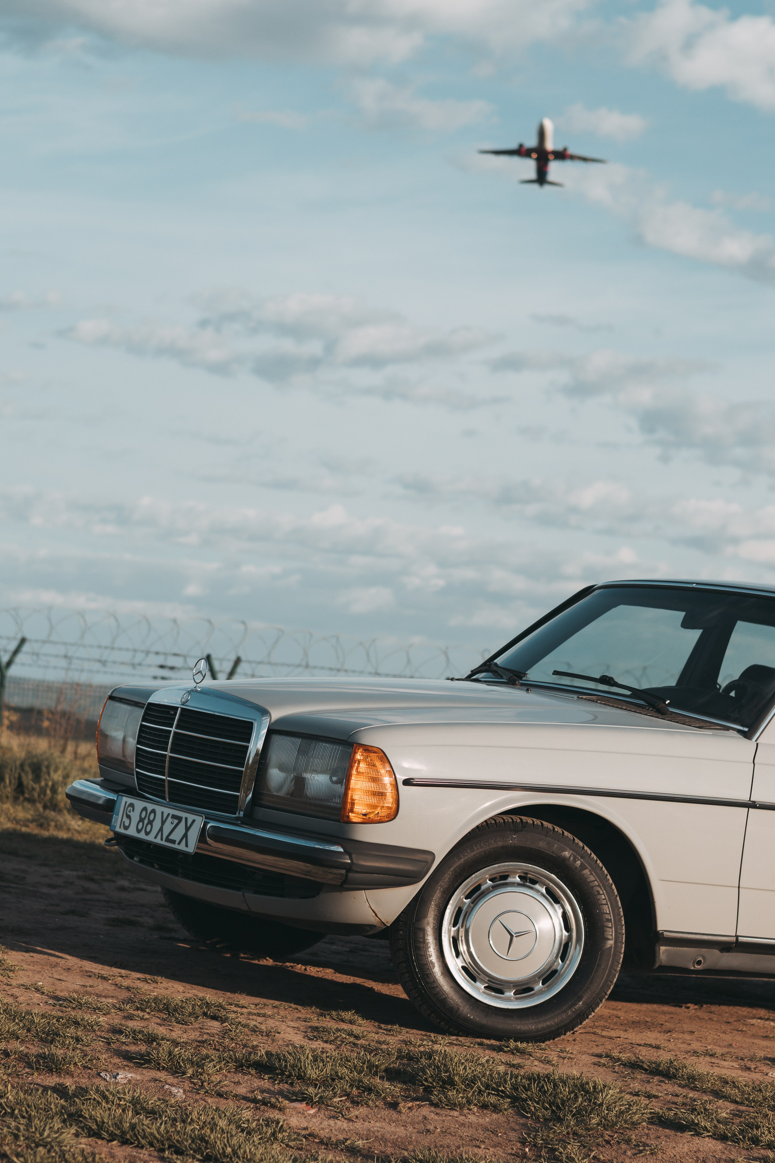 Cars and roads. Fotograf Videograf Evenimente Iași - Storytelling, Business, Albume Absolvire