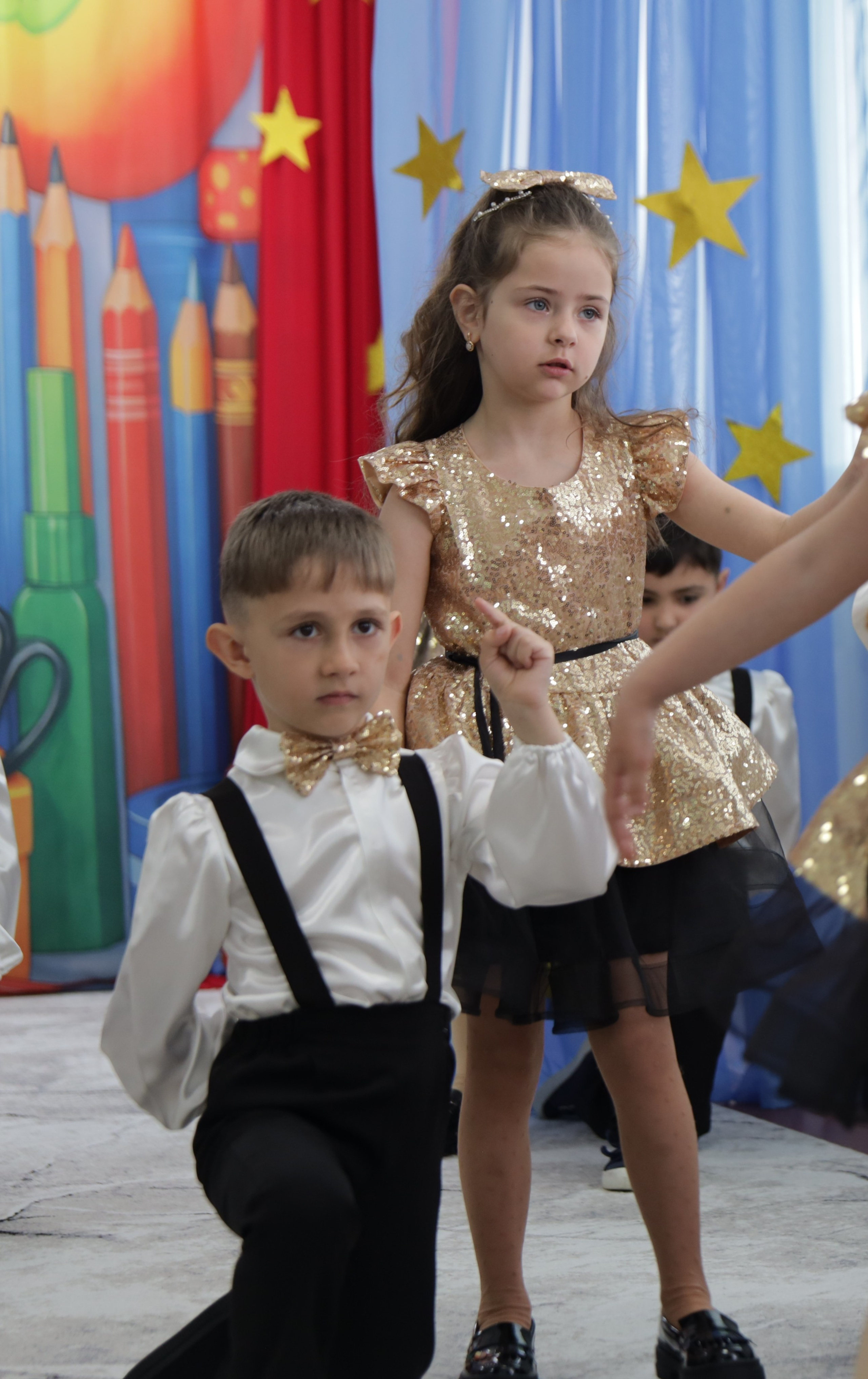 O filă de copilărie.... Alika Dia- Fotograf în Republica Moldova, Strășeni