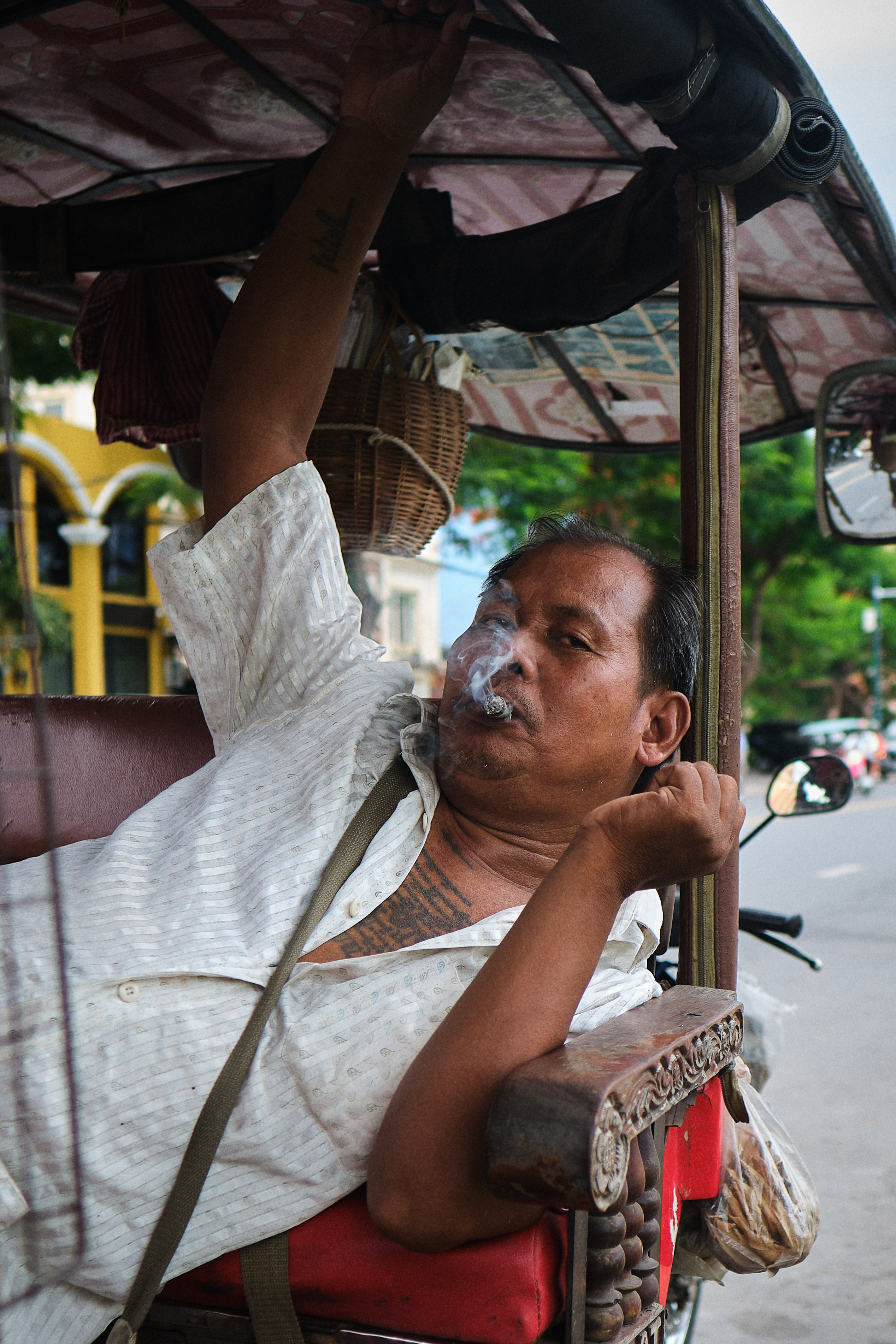 Street photo, Cambodia by Petr Nabutov