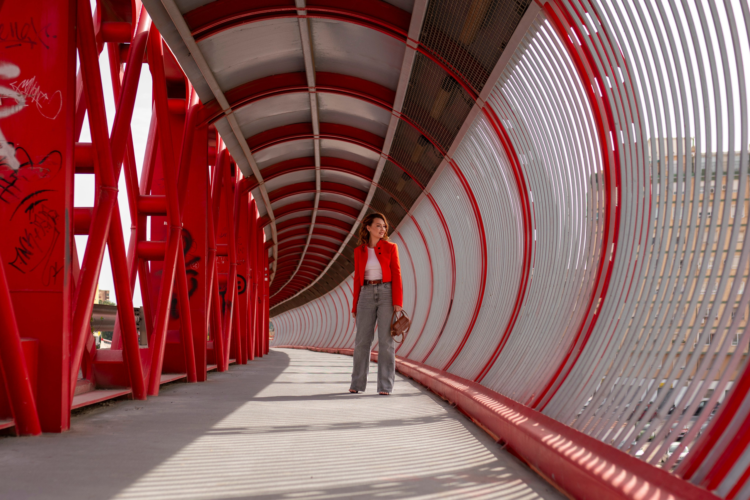 Puente Rojo. Fotografía Infantil, Familiar y Personal en Benidorm y Costa Blanca Anastasiya López