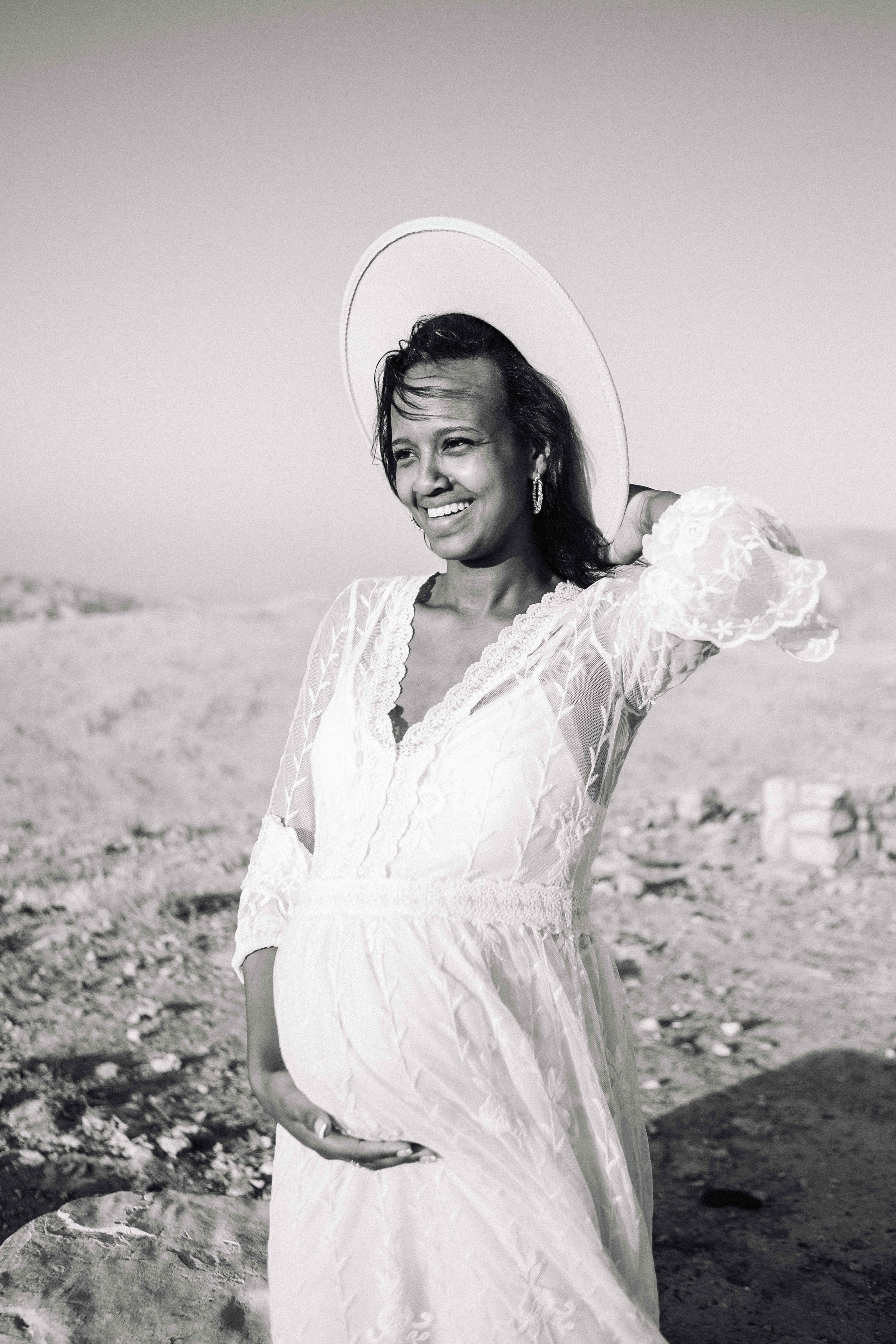 PHOTO SESSION IN THE DESERT NEAR MAALE ADUMIM. PHOTOGRAPHER IN ISRAEL