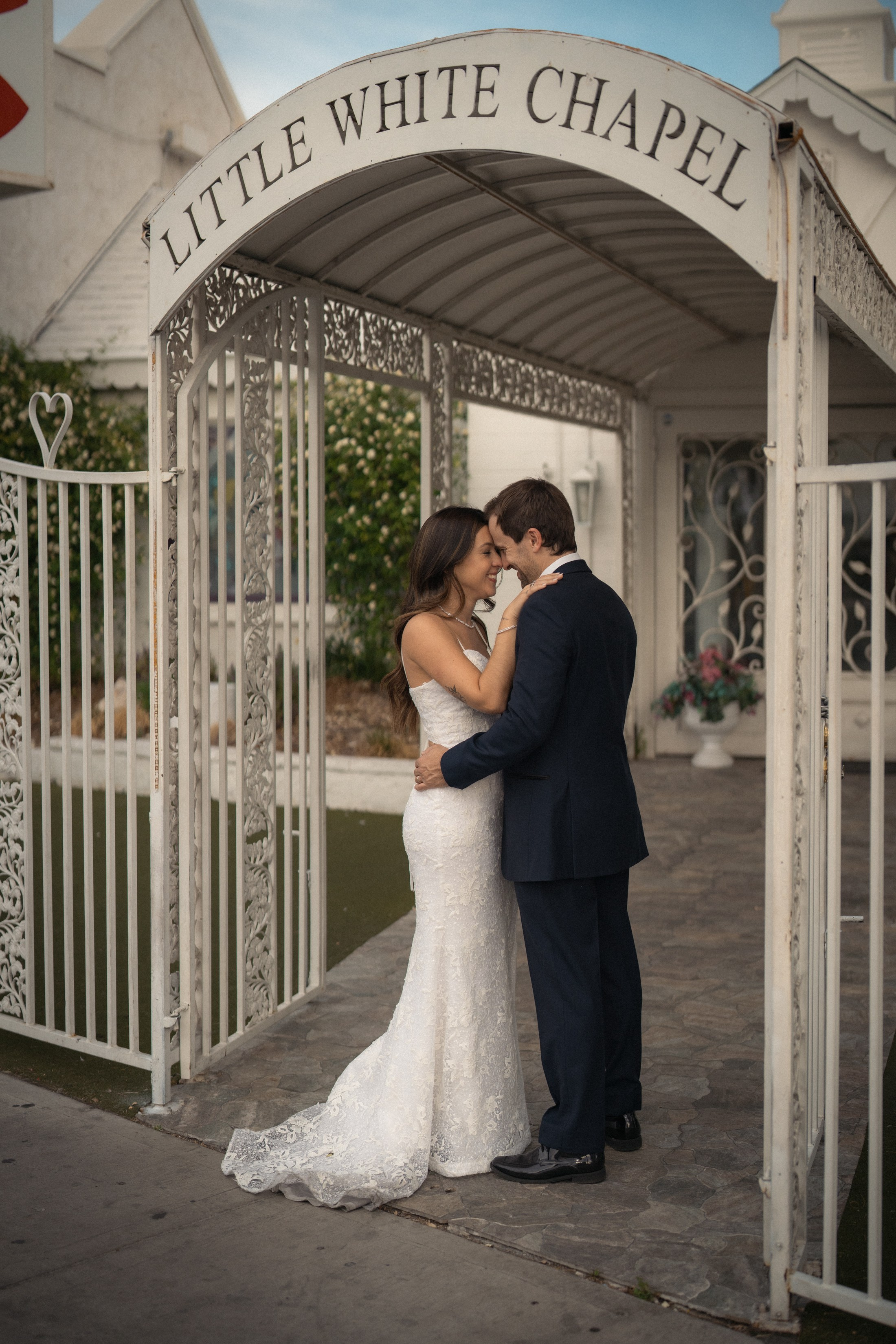 K&S. Wedding & elopement photographer Viktoriya Kravtsov. Las Vegas