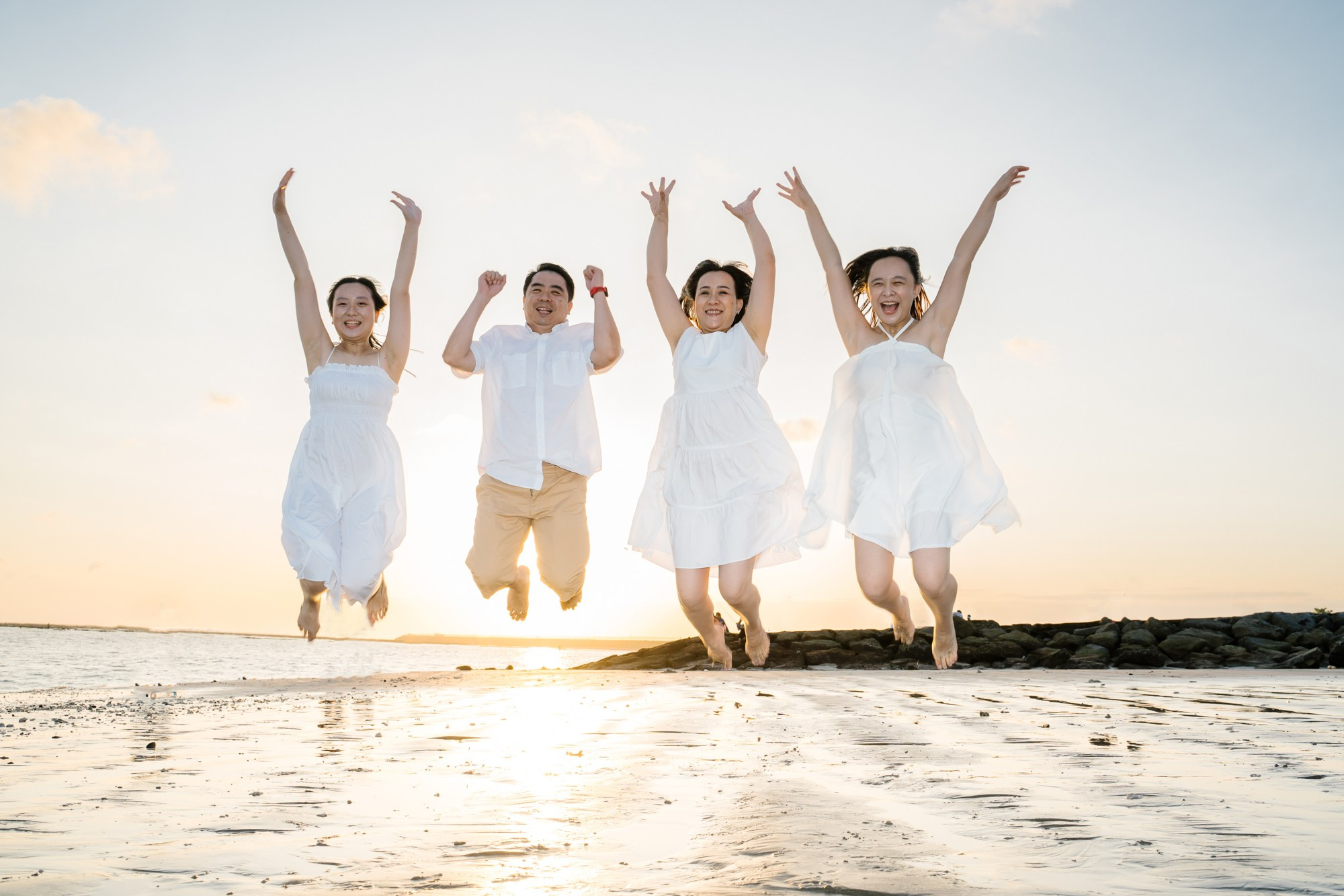 Family Holiday Photoshoot. Female Photographer in Bali