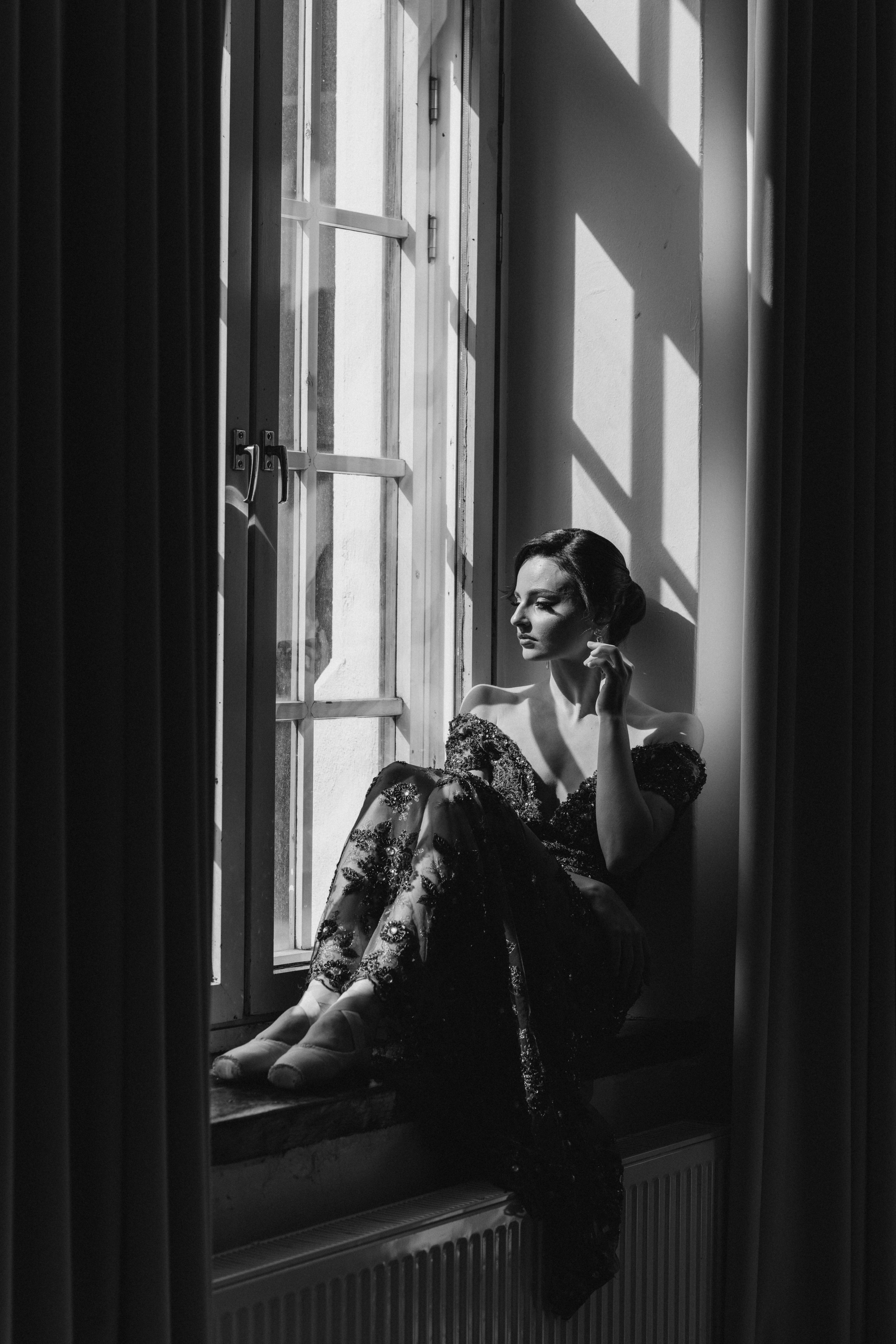 Riikka Couture, Riikka Ikäheimo, Violetta Keller, Portrait, Dancer. Wedding and potrait photographer in Helsinki Vickan O