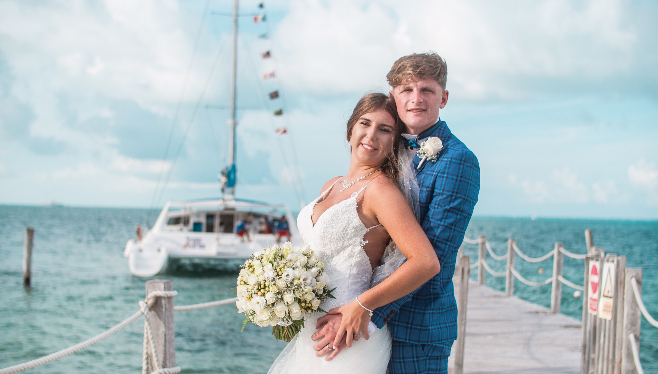 Destination wedding photography in Cancun by Photographer in Mexico