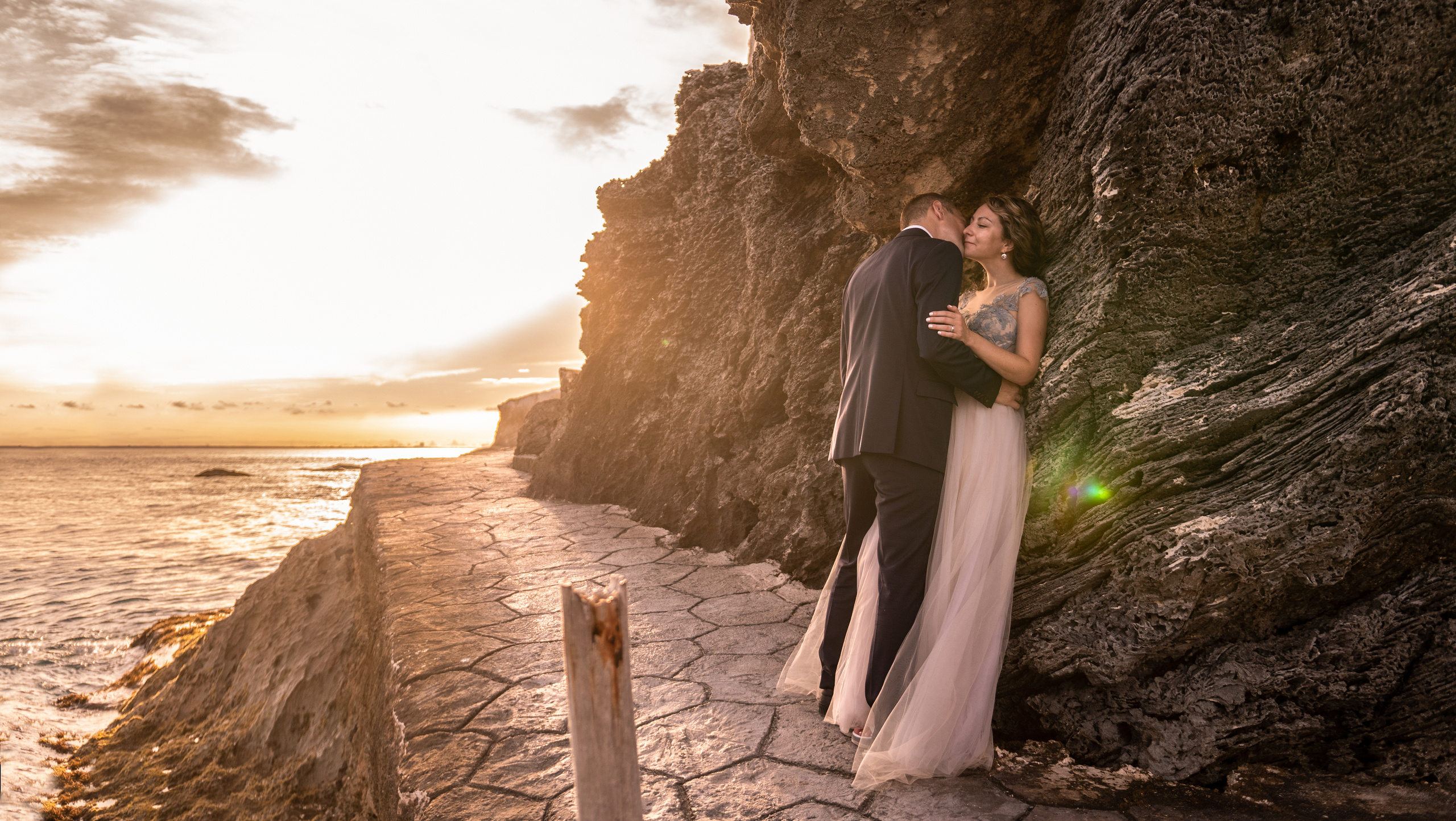 Romantic tulle dress shoot overlooking the ocean in Isla Mujeres