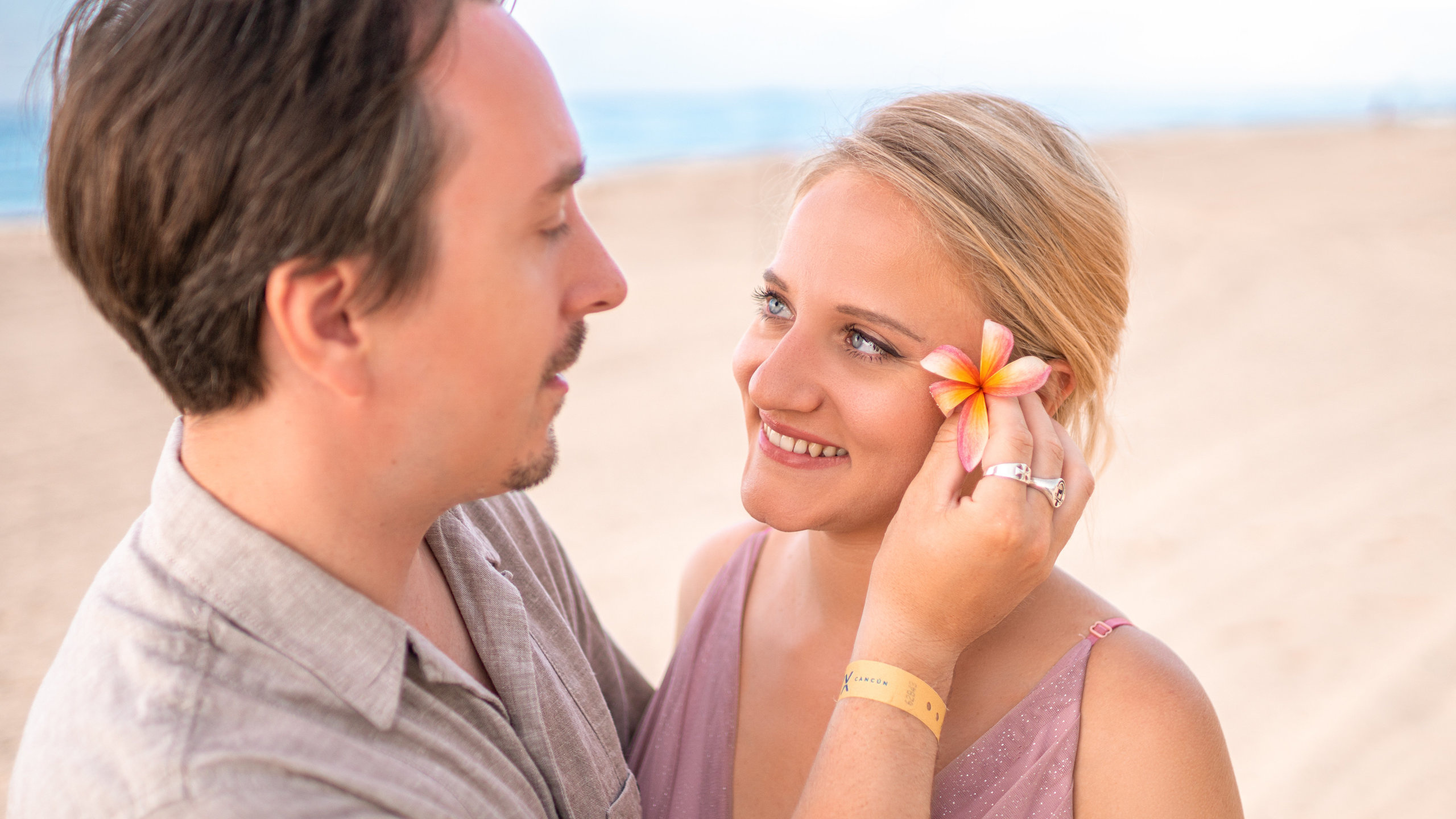 Sophisticated love story photography in Riviera Maya