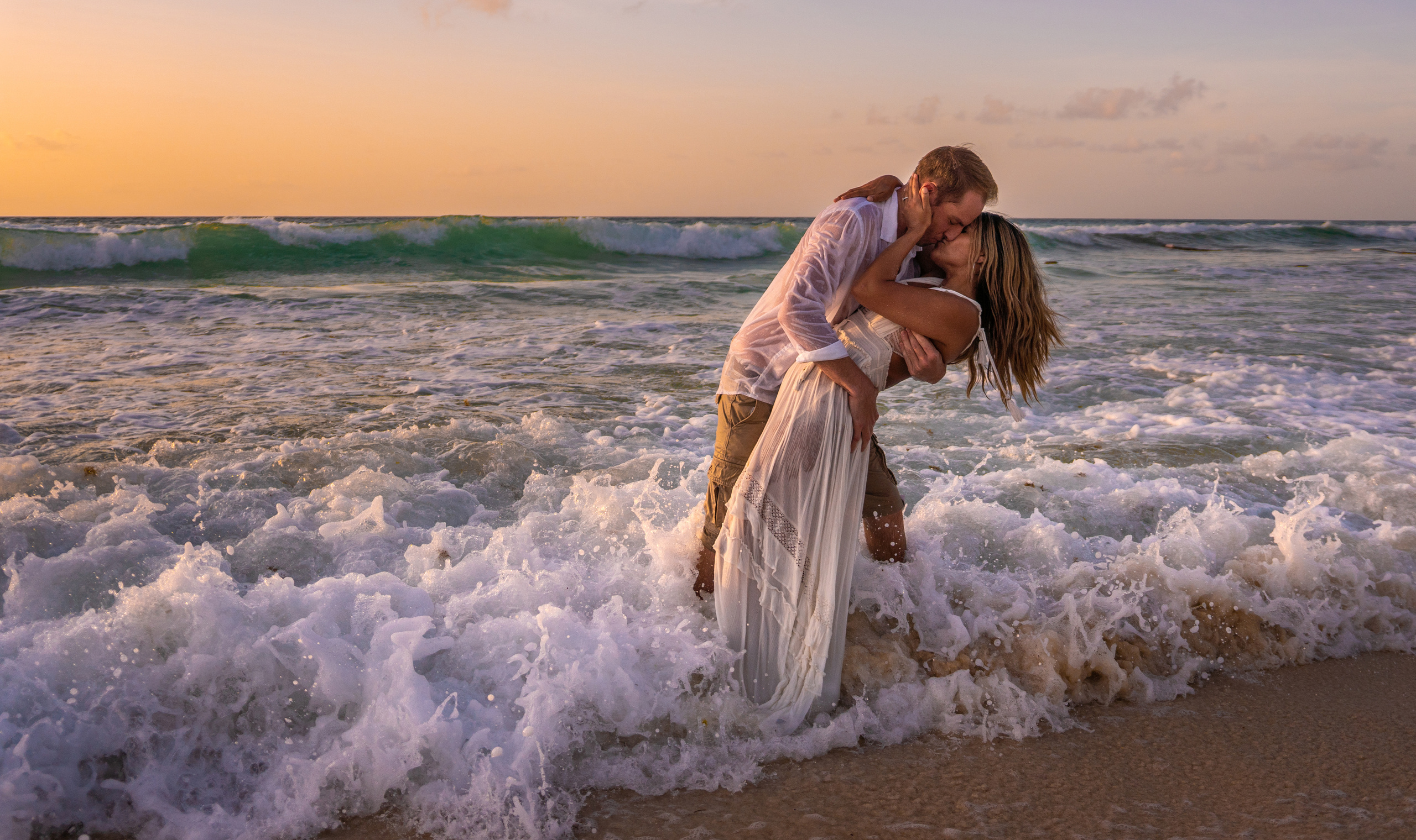 Minimalist white dress love story in Tulum. Cancun photographer