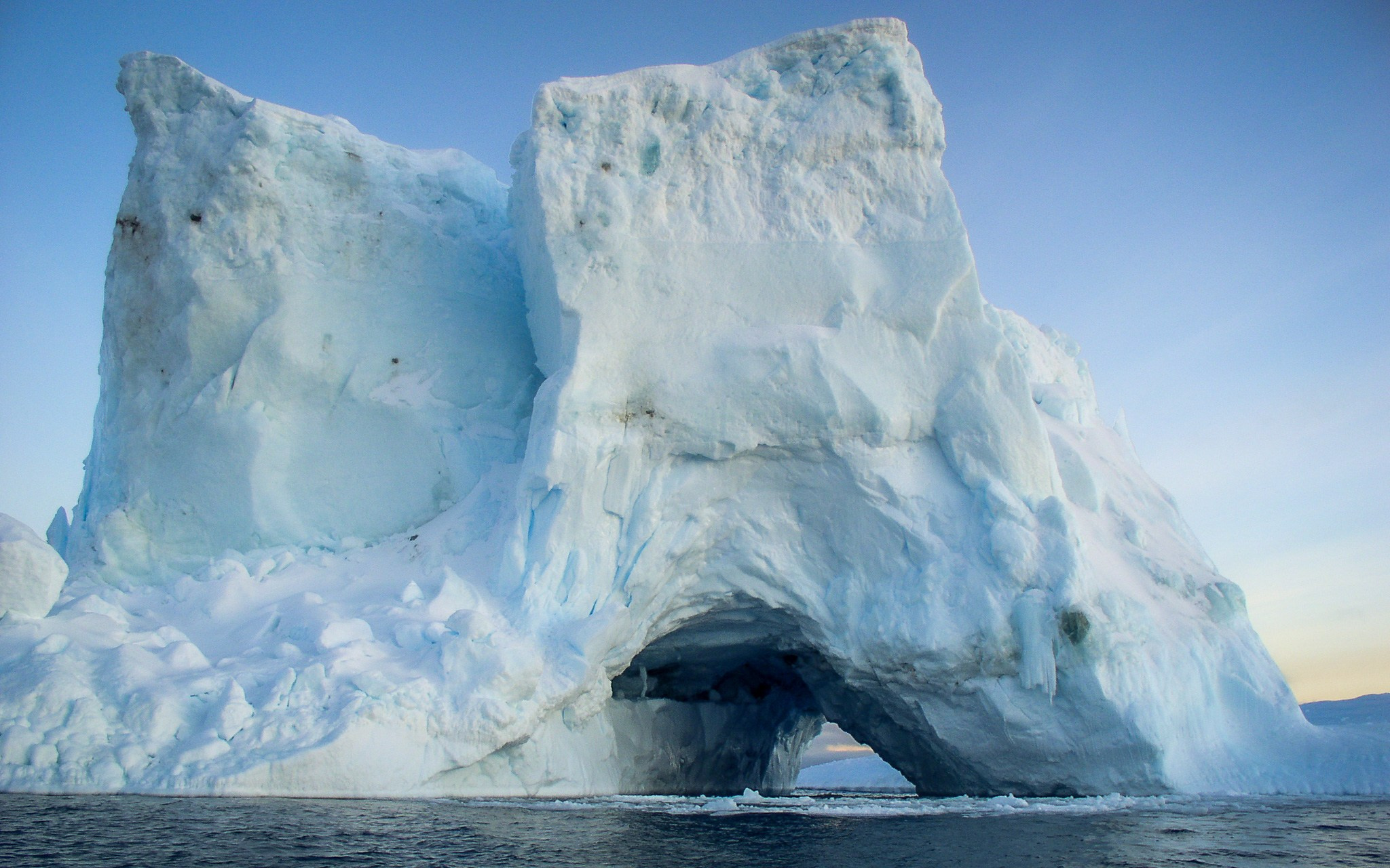 ANTARCTICA / 2004. Reportage concert portrait photography in the San Francisco Bay Area