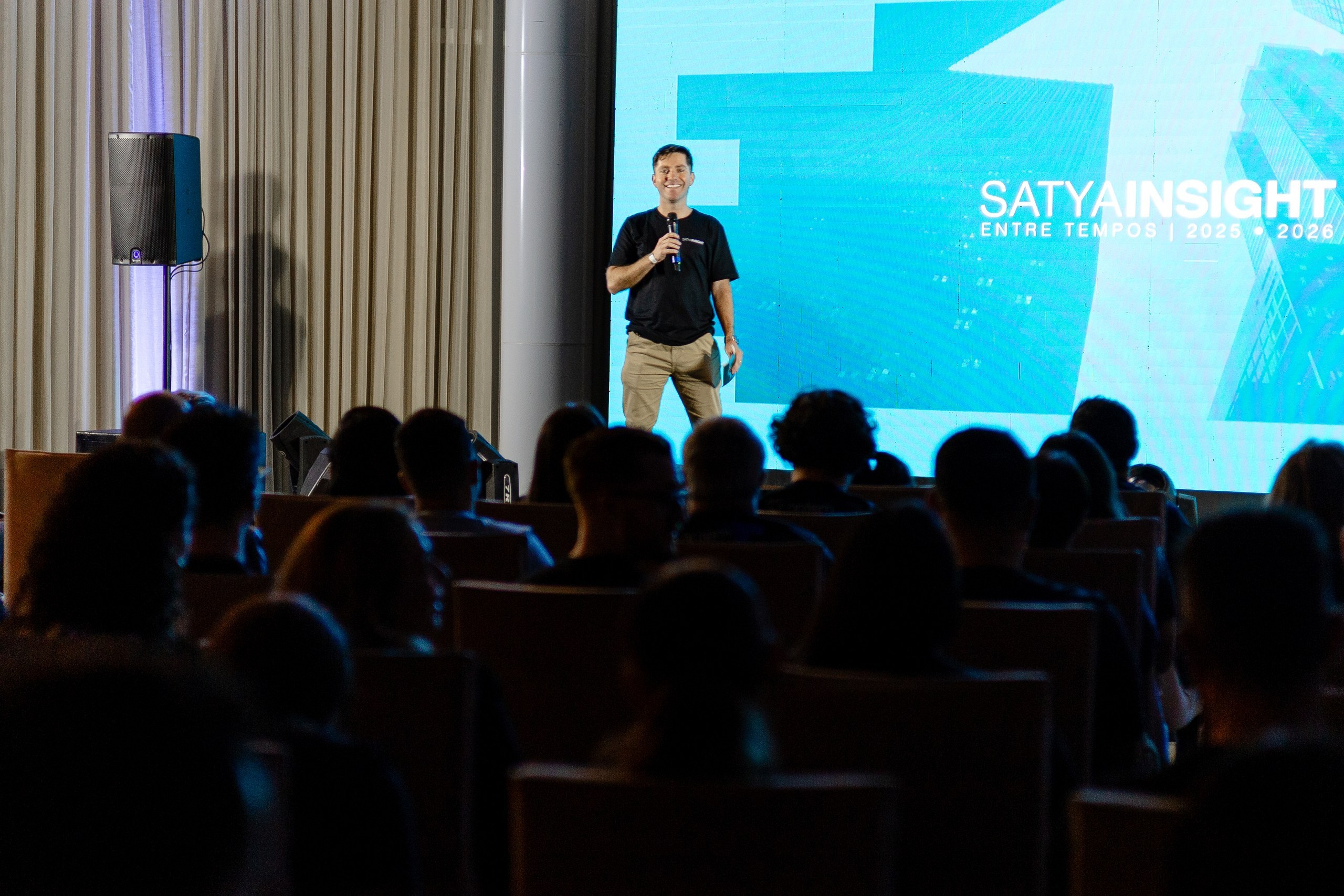 Evento corporativo Triveni Day com César Cielo em Itajaí