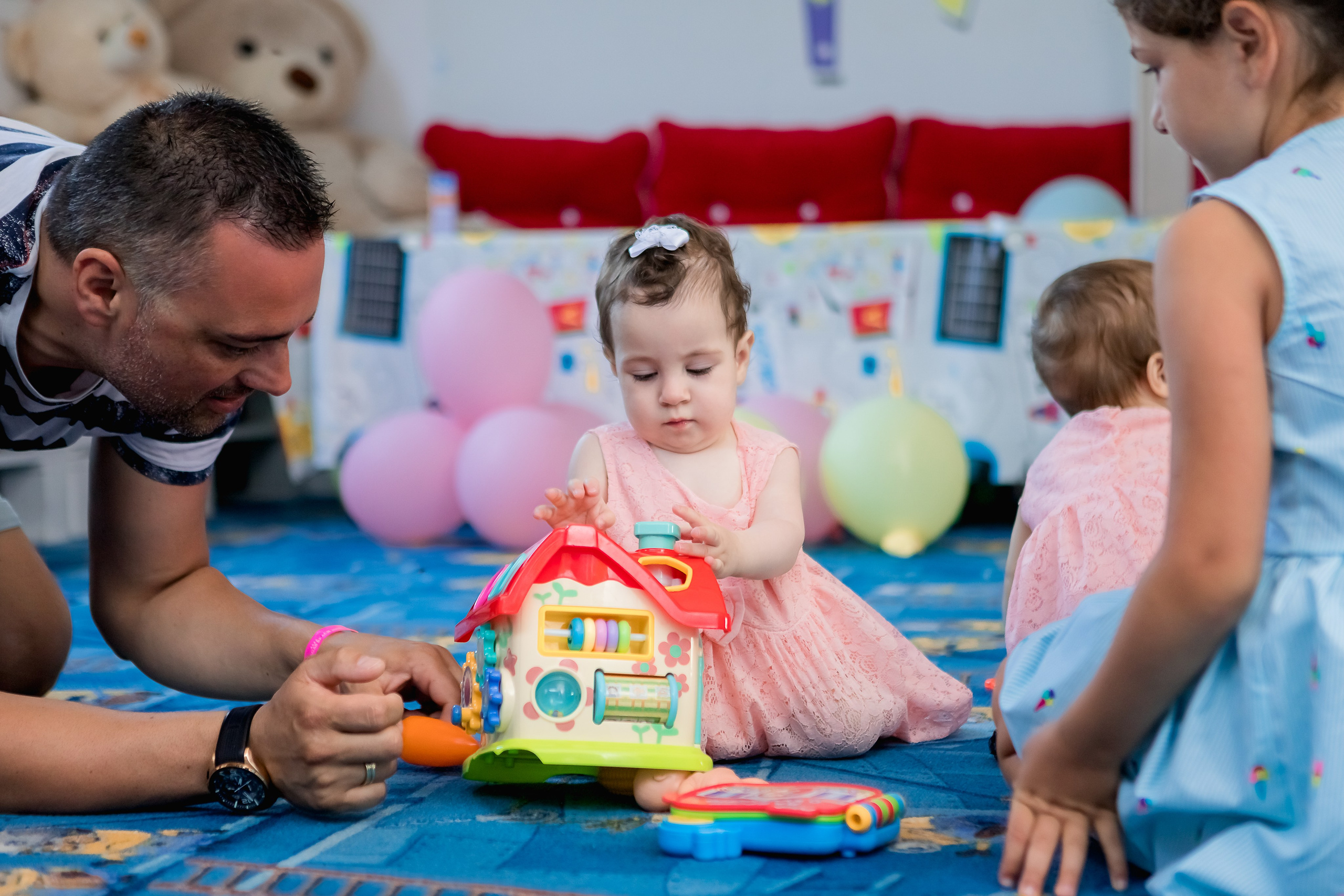 Чрстит Първи Рожден Ден. Фотограф Ирина Йотова