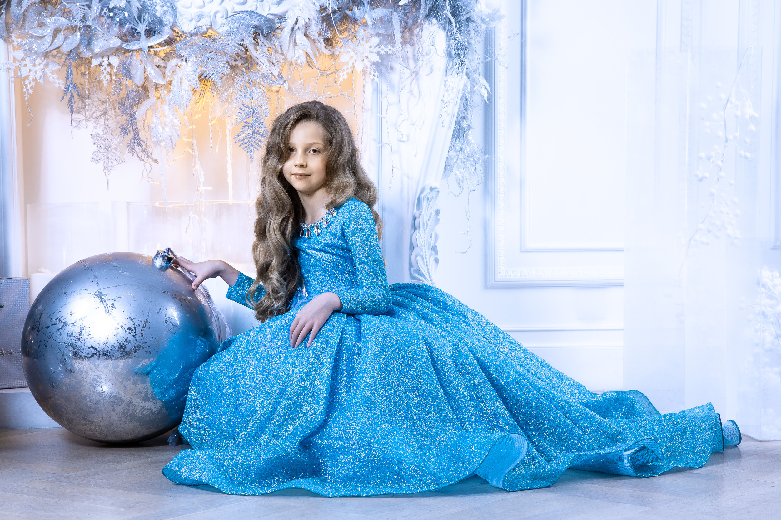 Joulu. Kinosura Creative Studio Helsingissa ja Kuopiossa