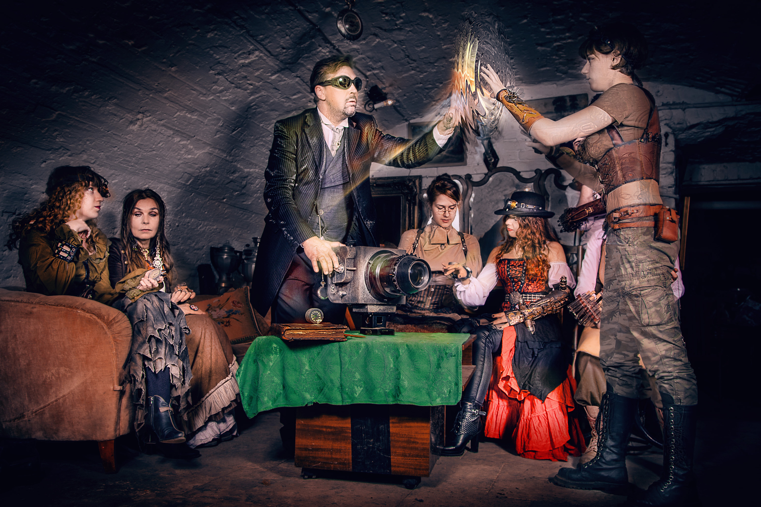 Steampunk Story. Kinosura Creative Studio Helsingissa ja Kuopiossa