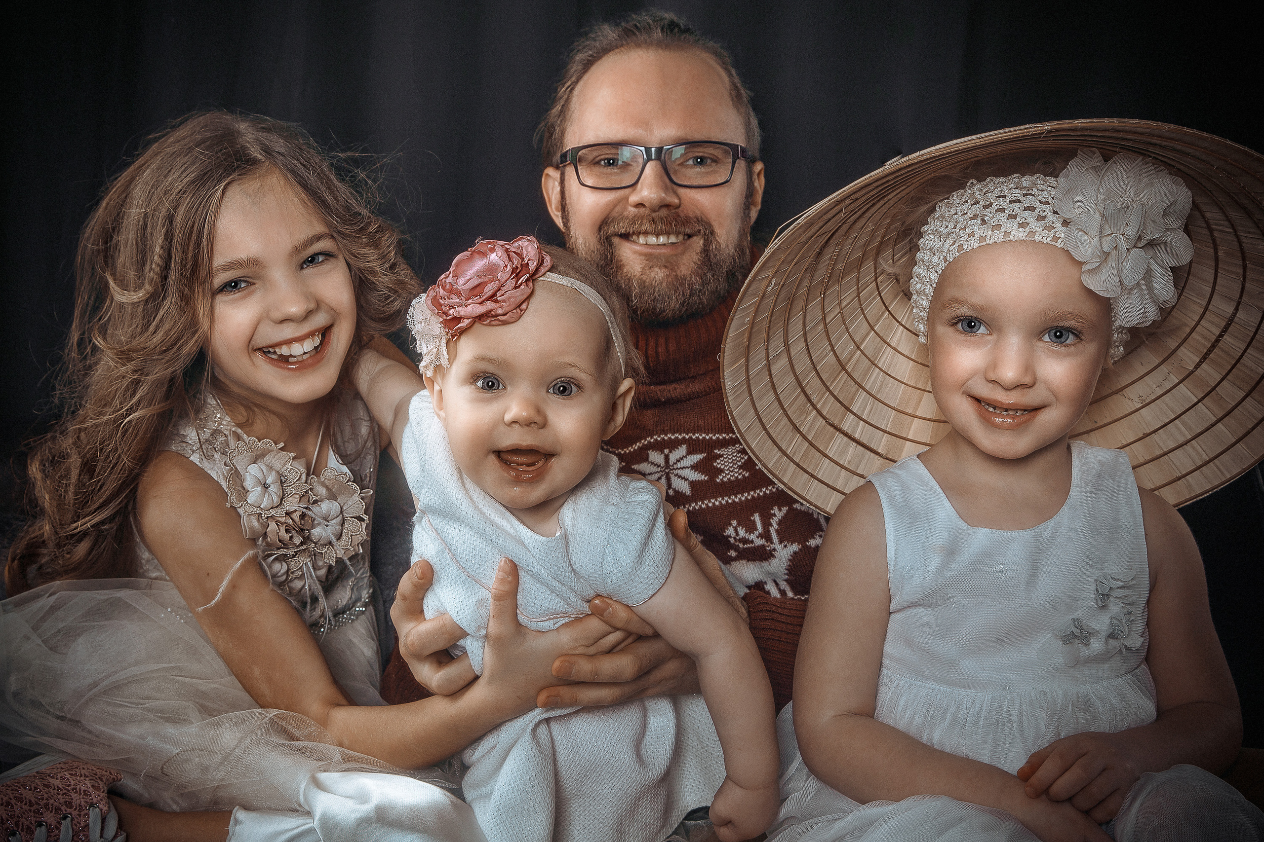 Perhevalokuvat. Kinosura Creative Studio Helsingissa ja Kuopiossa