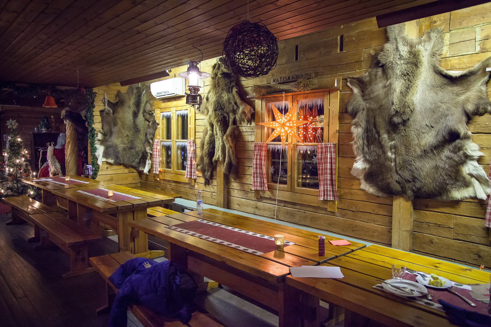 Joulu. Kinosura Creative Studio Helsingissa ja Kuopiossa